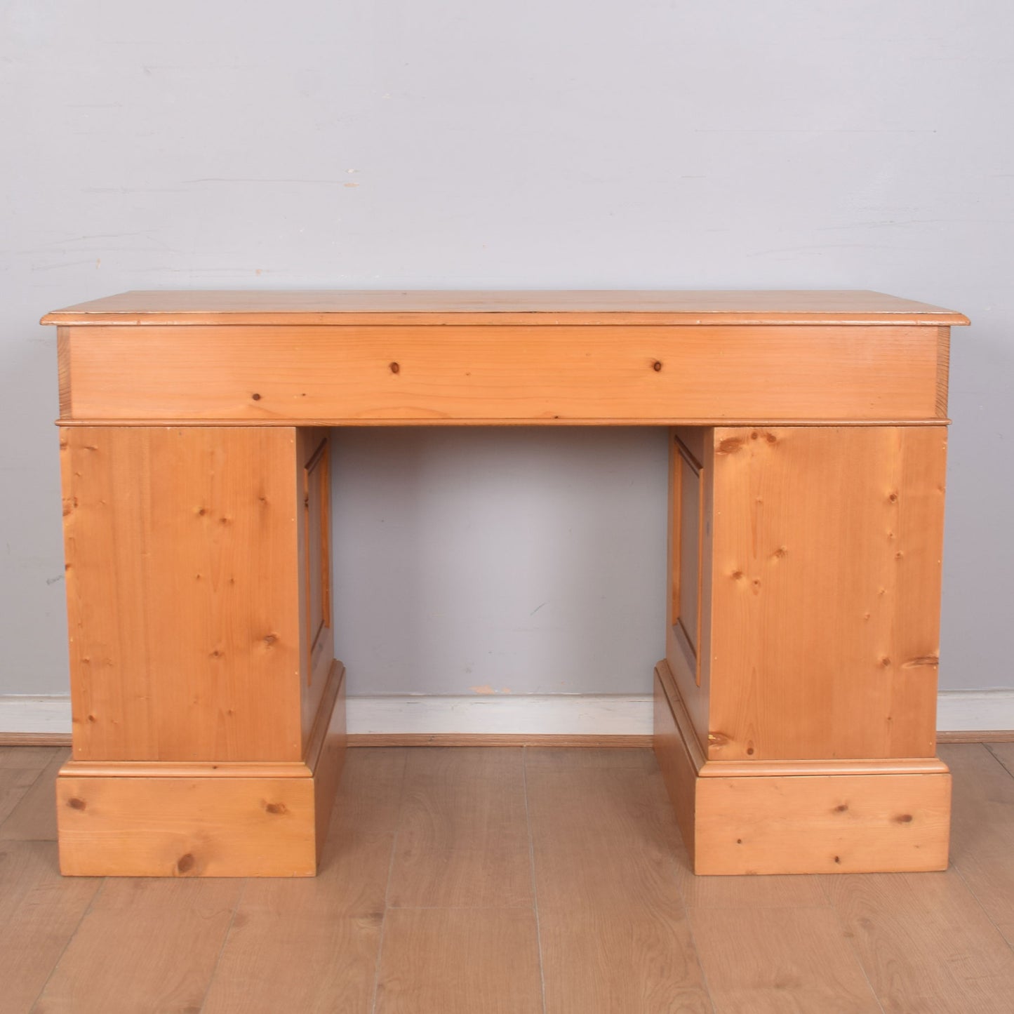 Pine Pedestal Desk