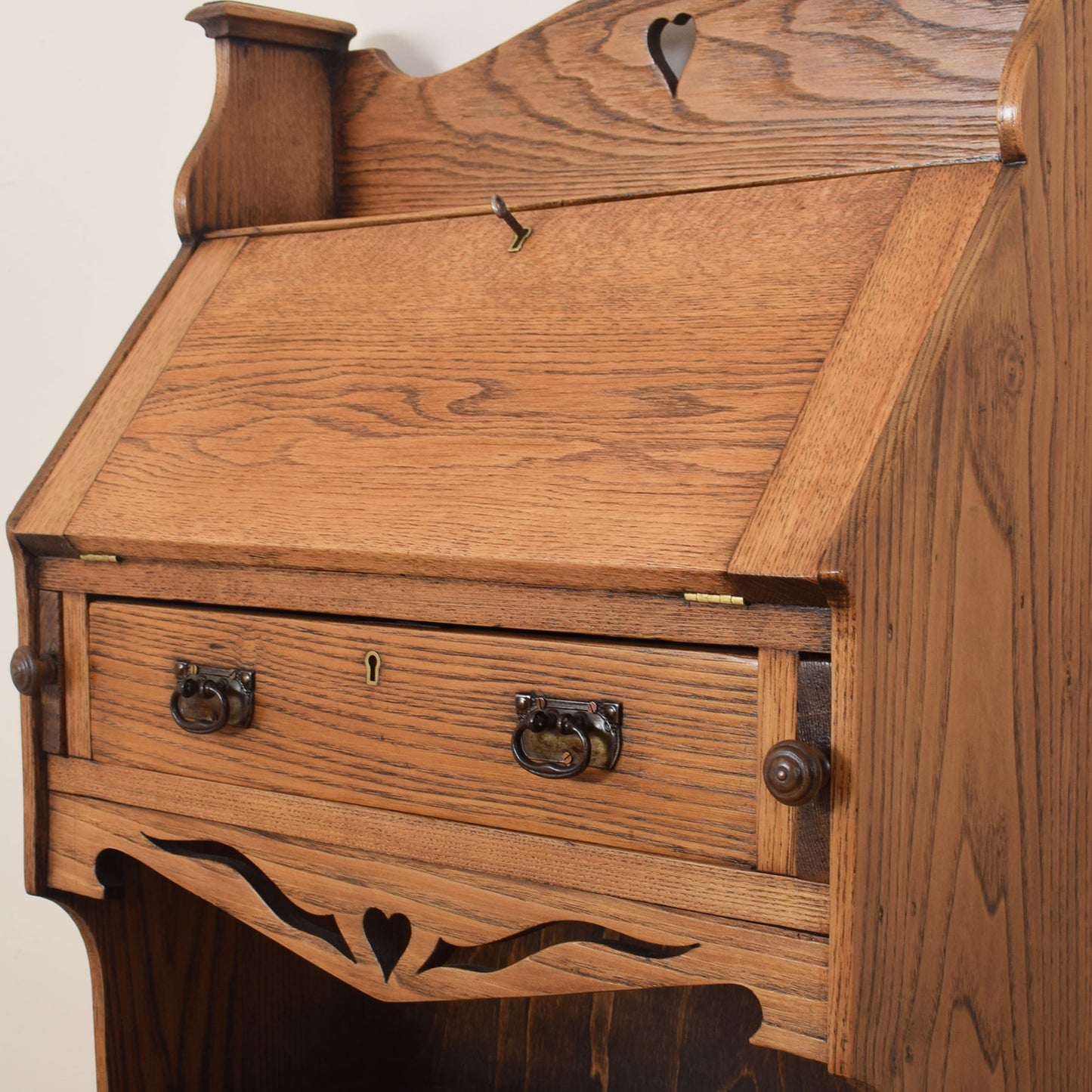 Small Student Bureau