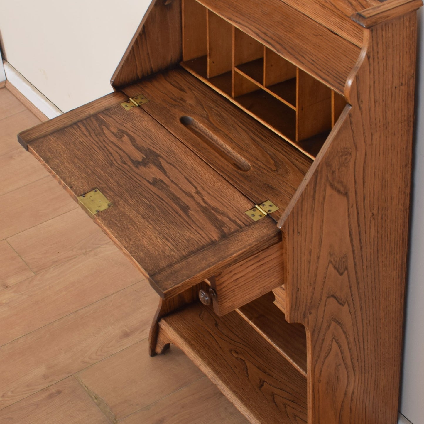 Small Student Bureau