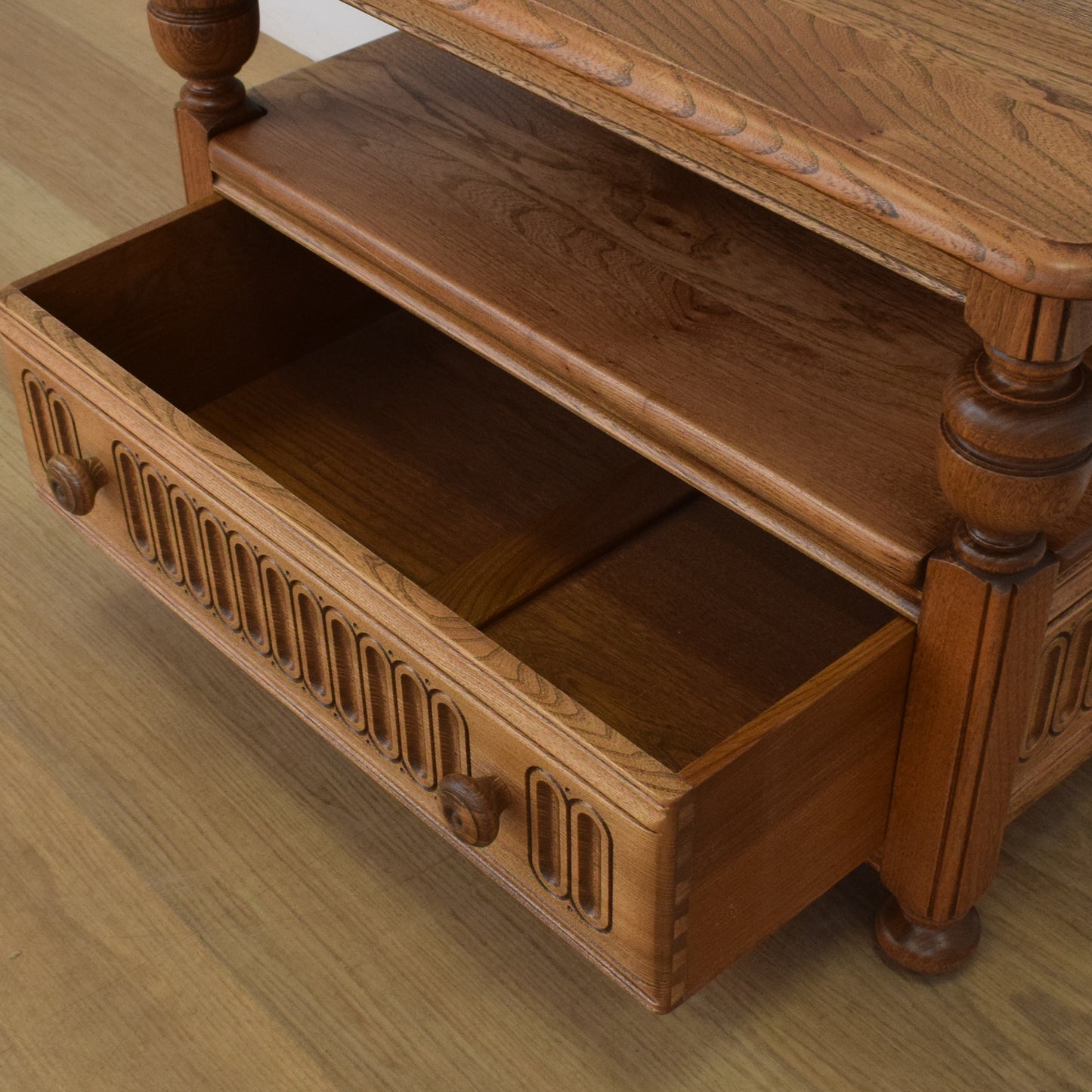 Ercol 'Warwick' Corner TV Unit
