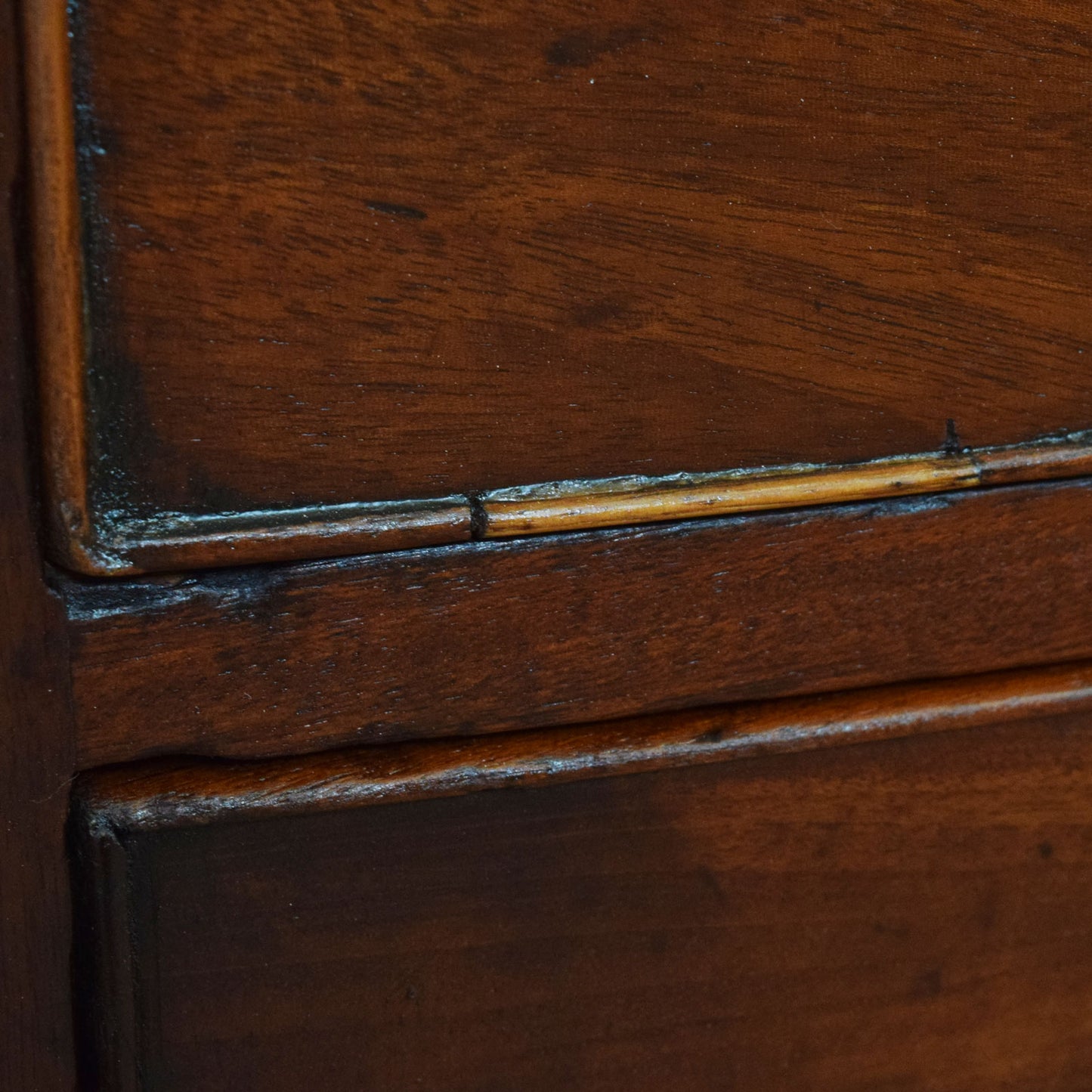 Rustic Mahogany Chest of Drawers