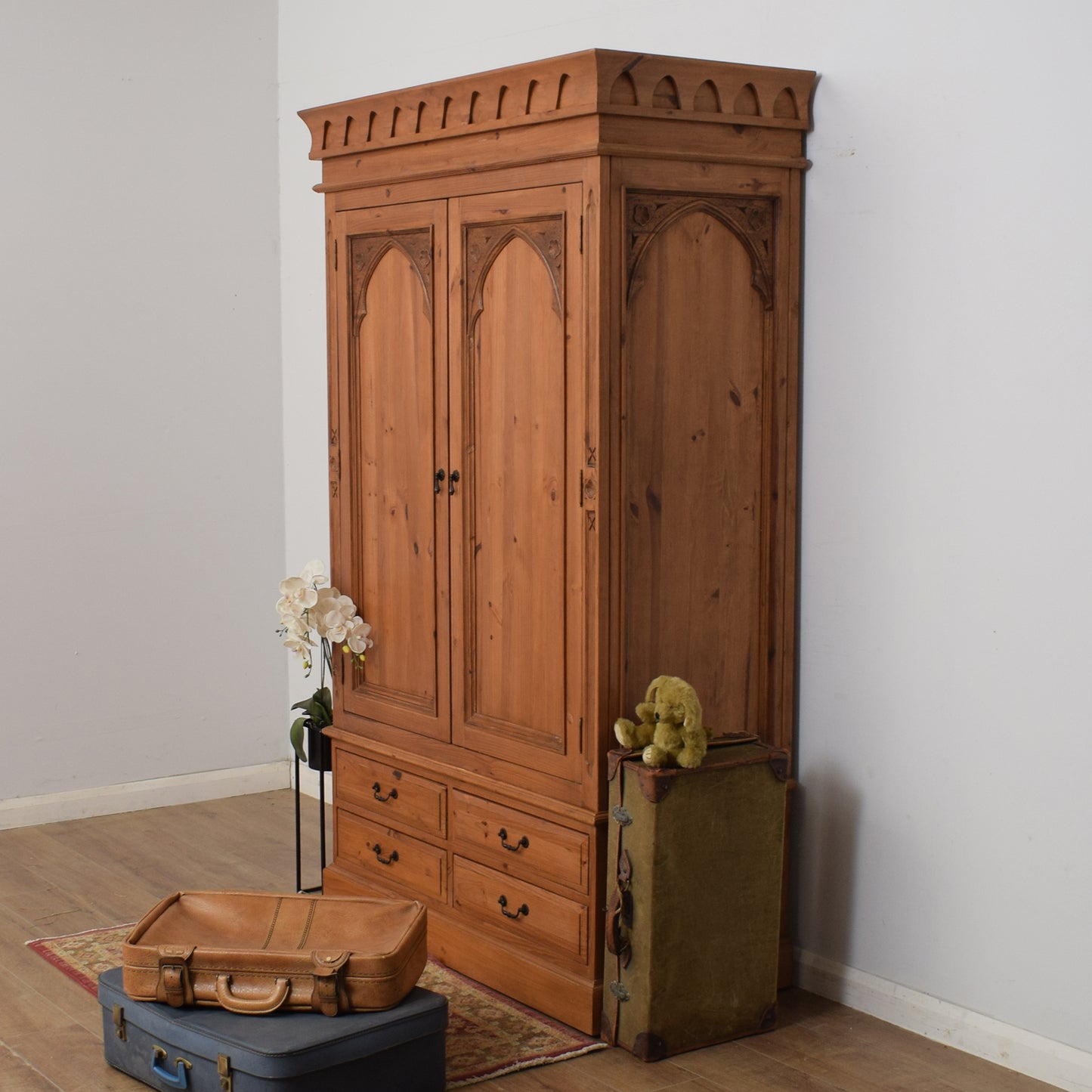Pine Double Wardrobe