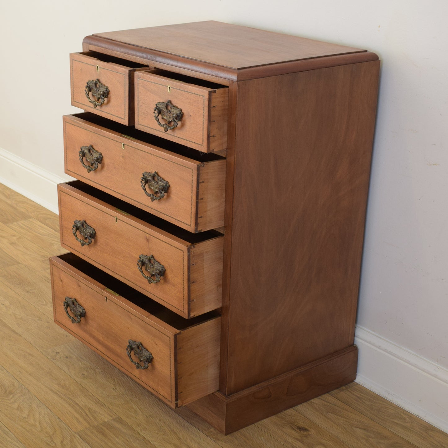 Mahogany Chest Of Drawers