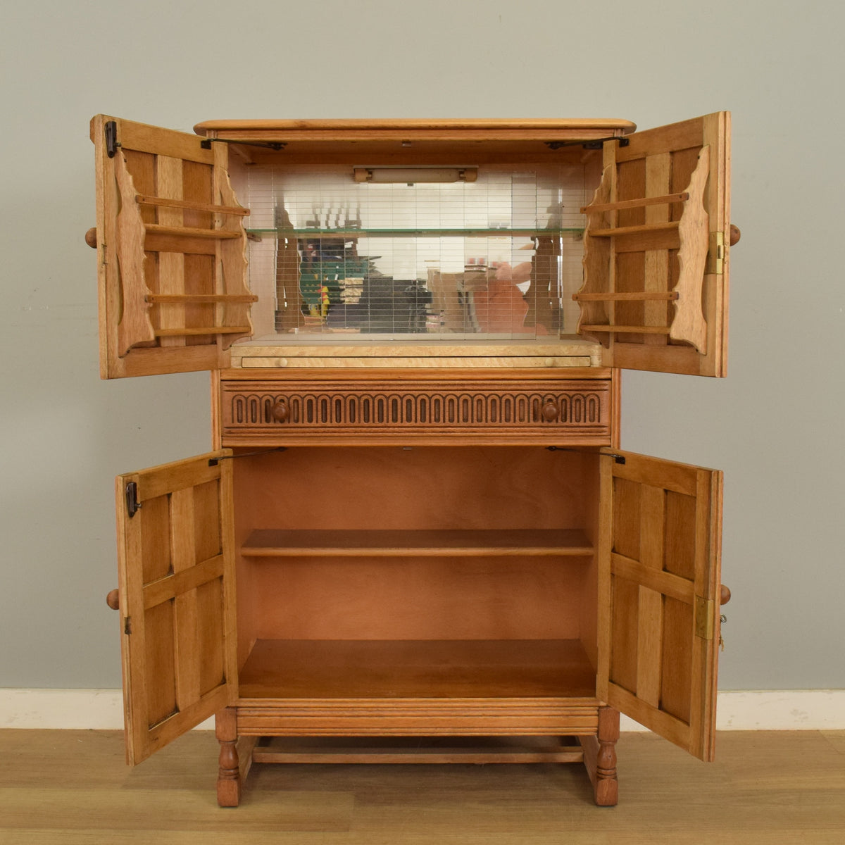 Priory Drinks Cabinet