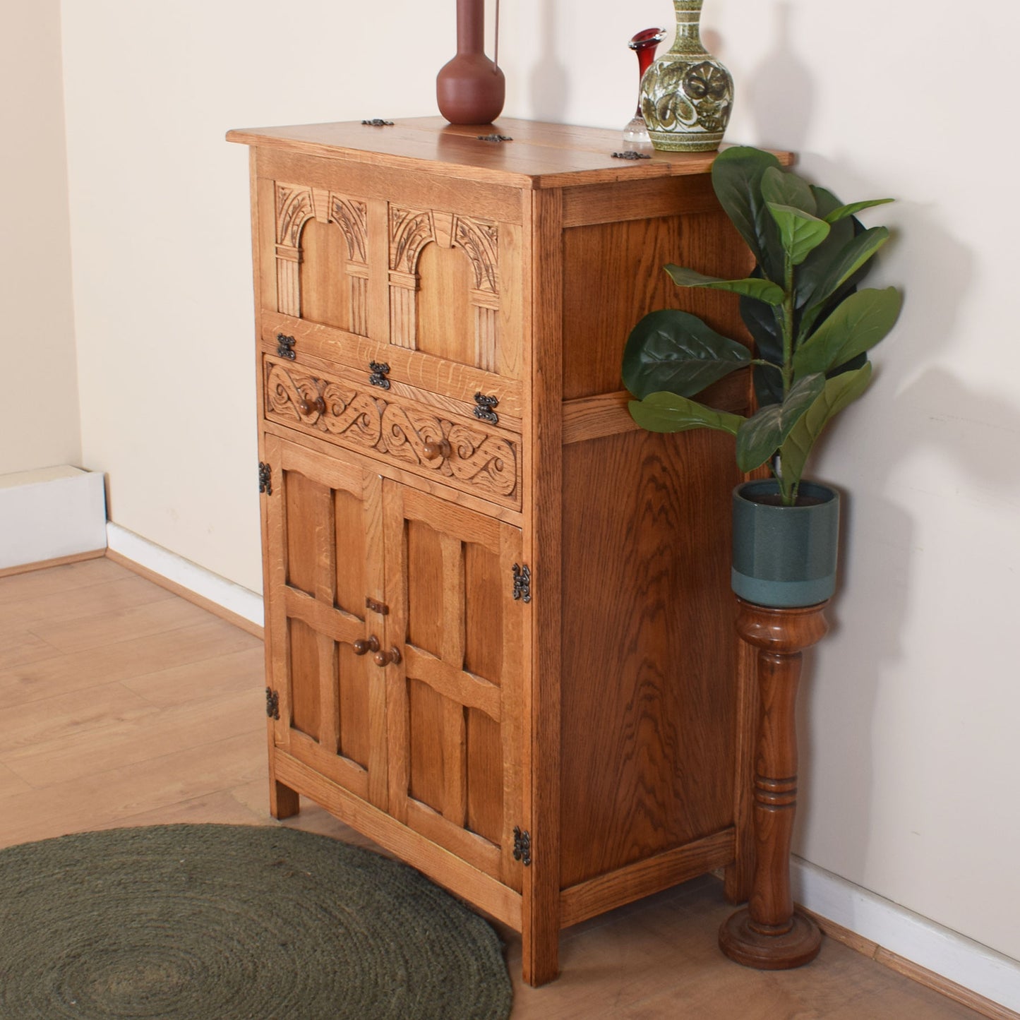 Bevan Funnel Oak Drinks Cabinet