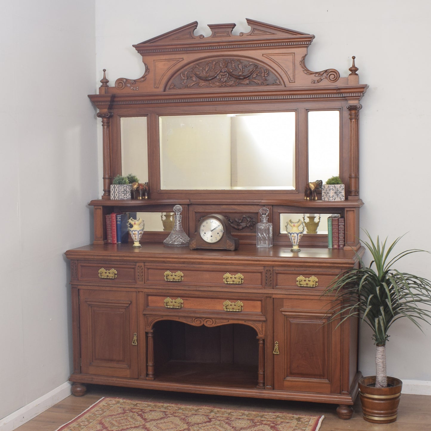 Large Mahogany Mirrored Back Sideboard