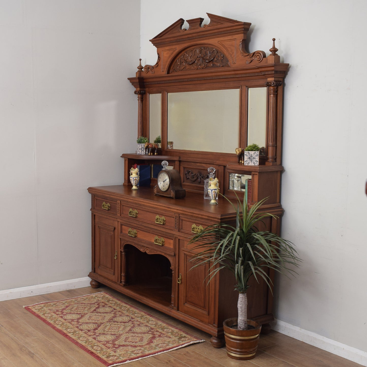 Large Mahogany Mirrored Back Sideboard