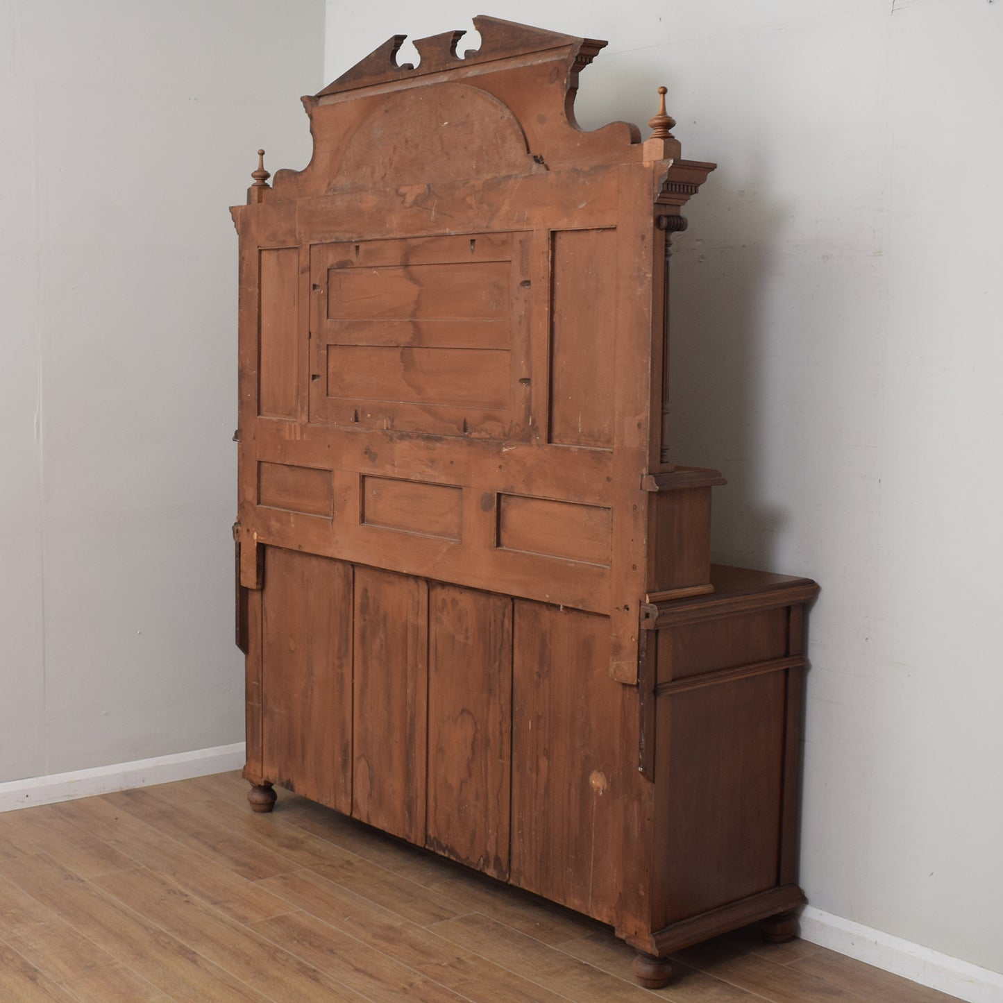 Large Mahogany Mirrored Back Sideboard