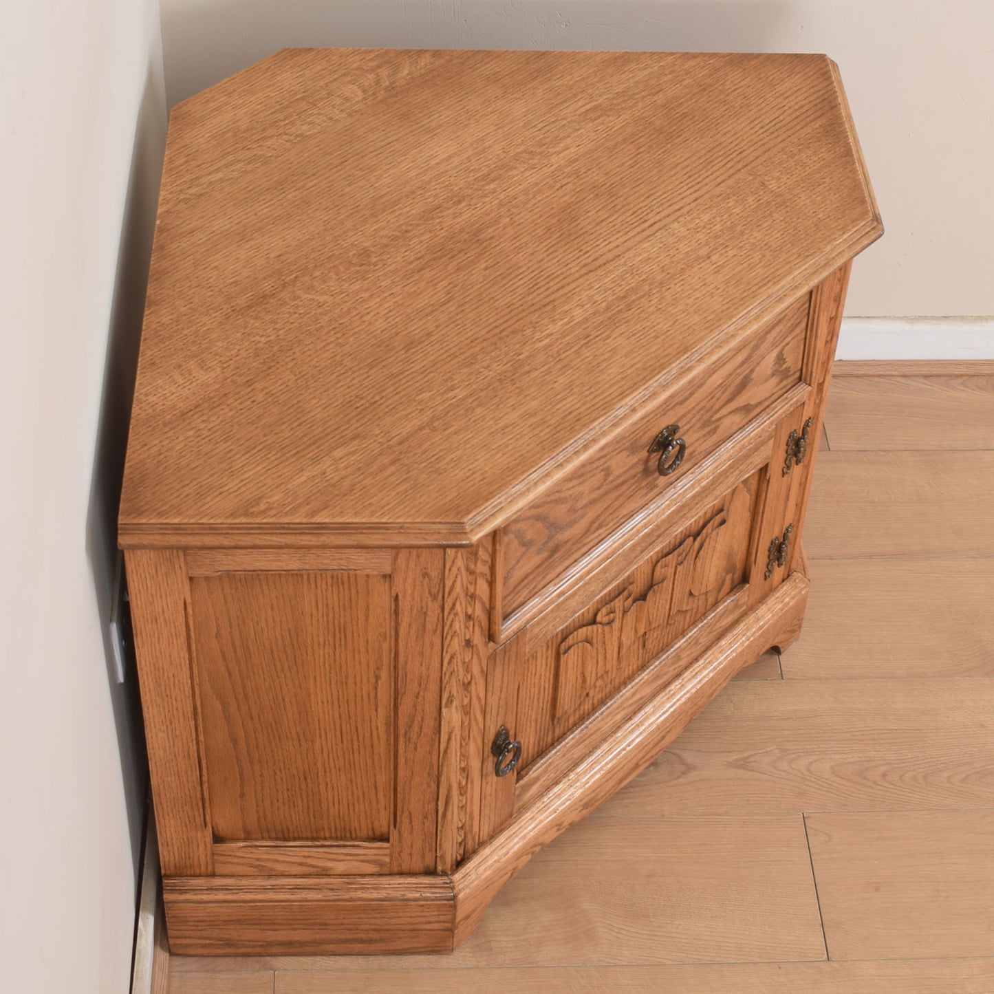 Jaycee Corner TV Cabinet