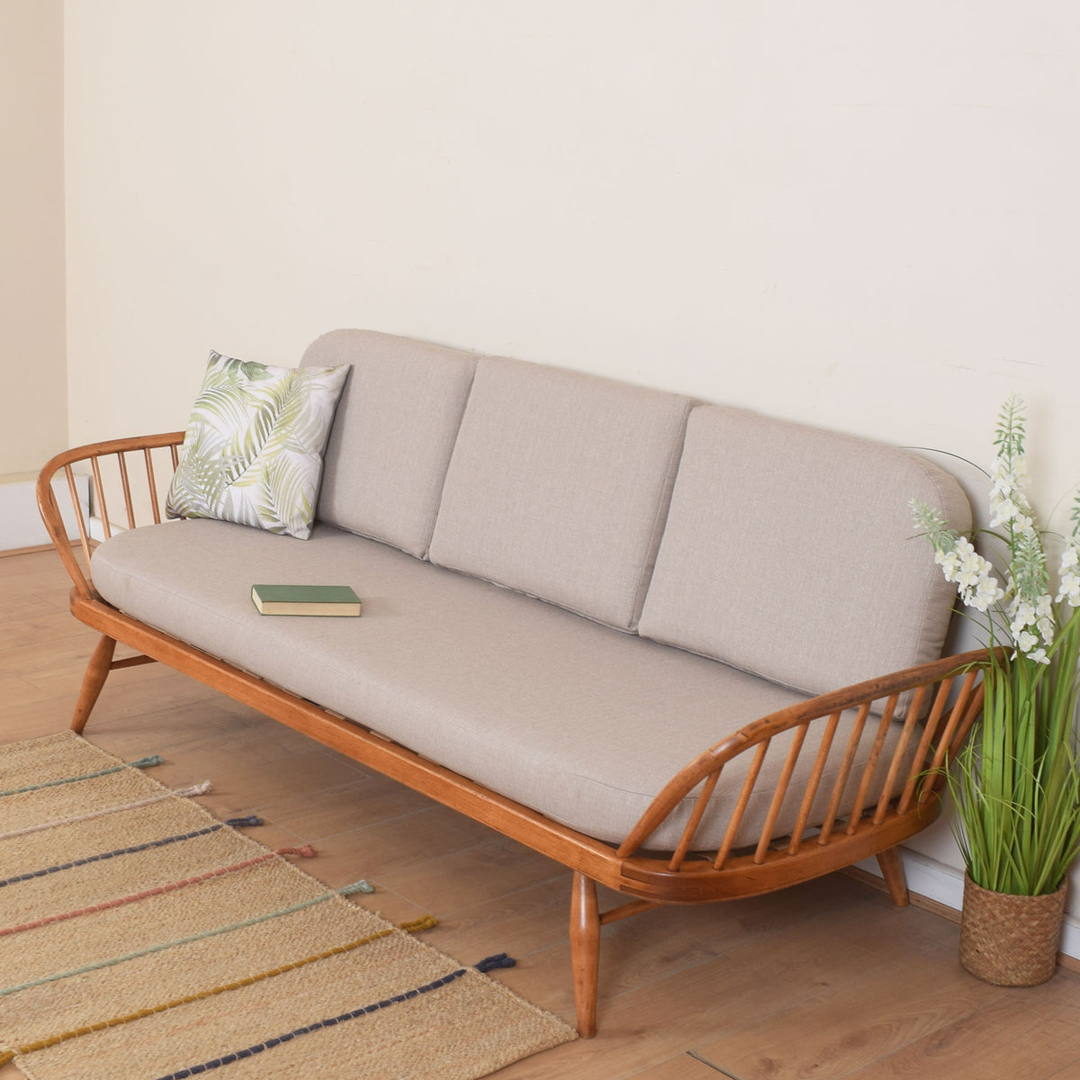 Ercol Day Bed