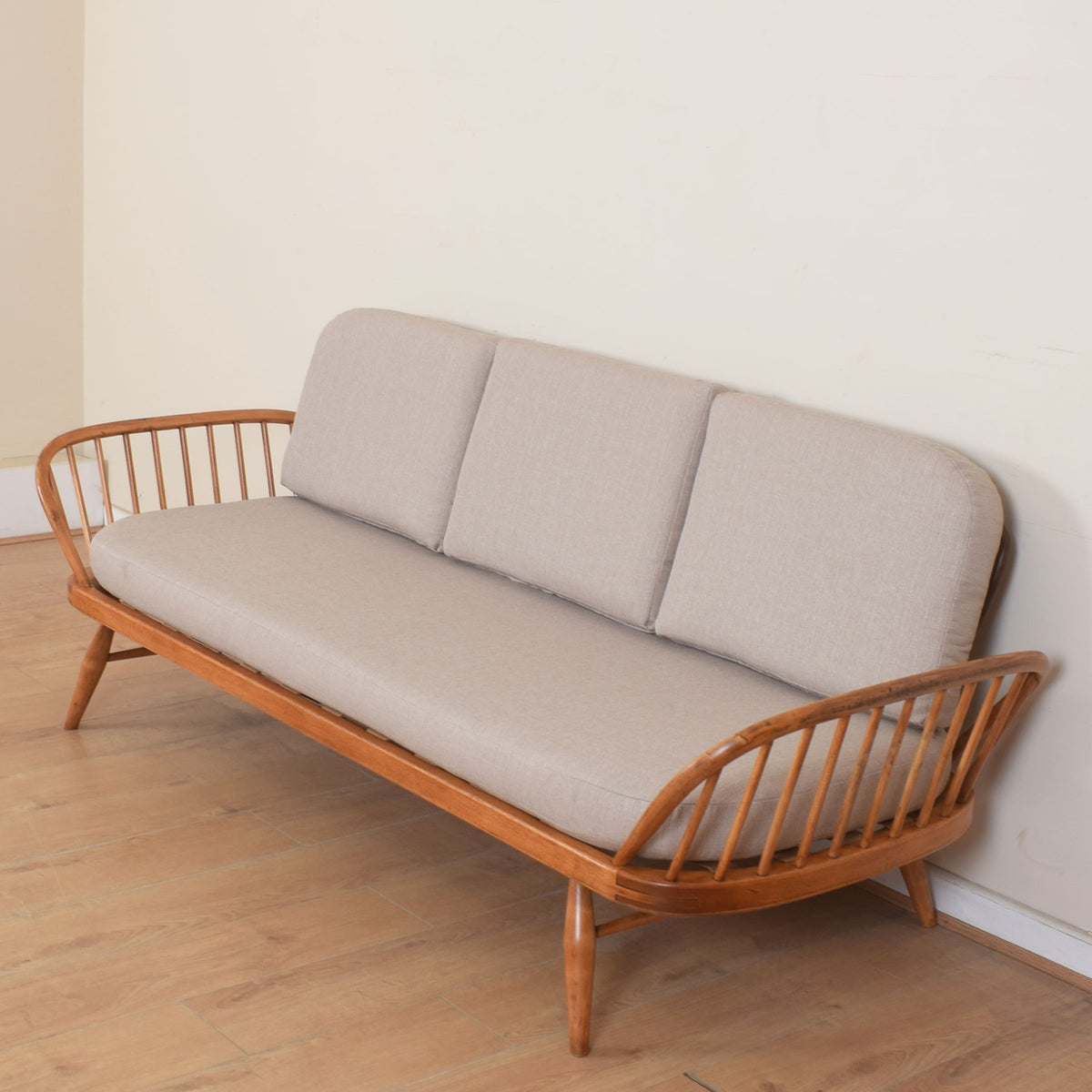 Ercol Day Bed