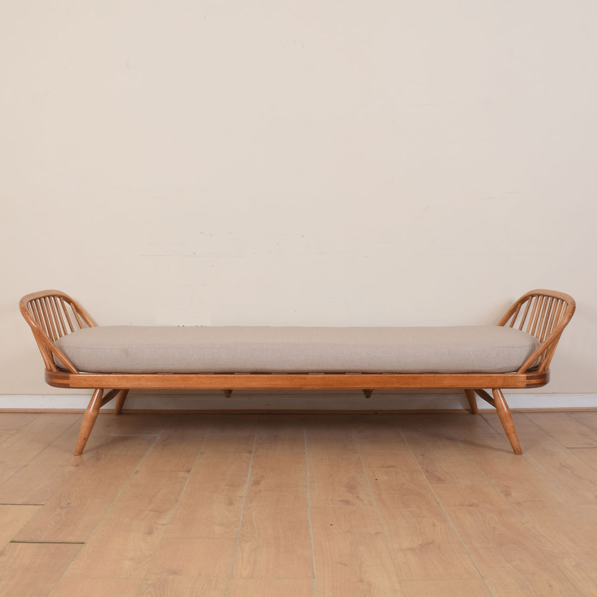 Ercol Day Bed