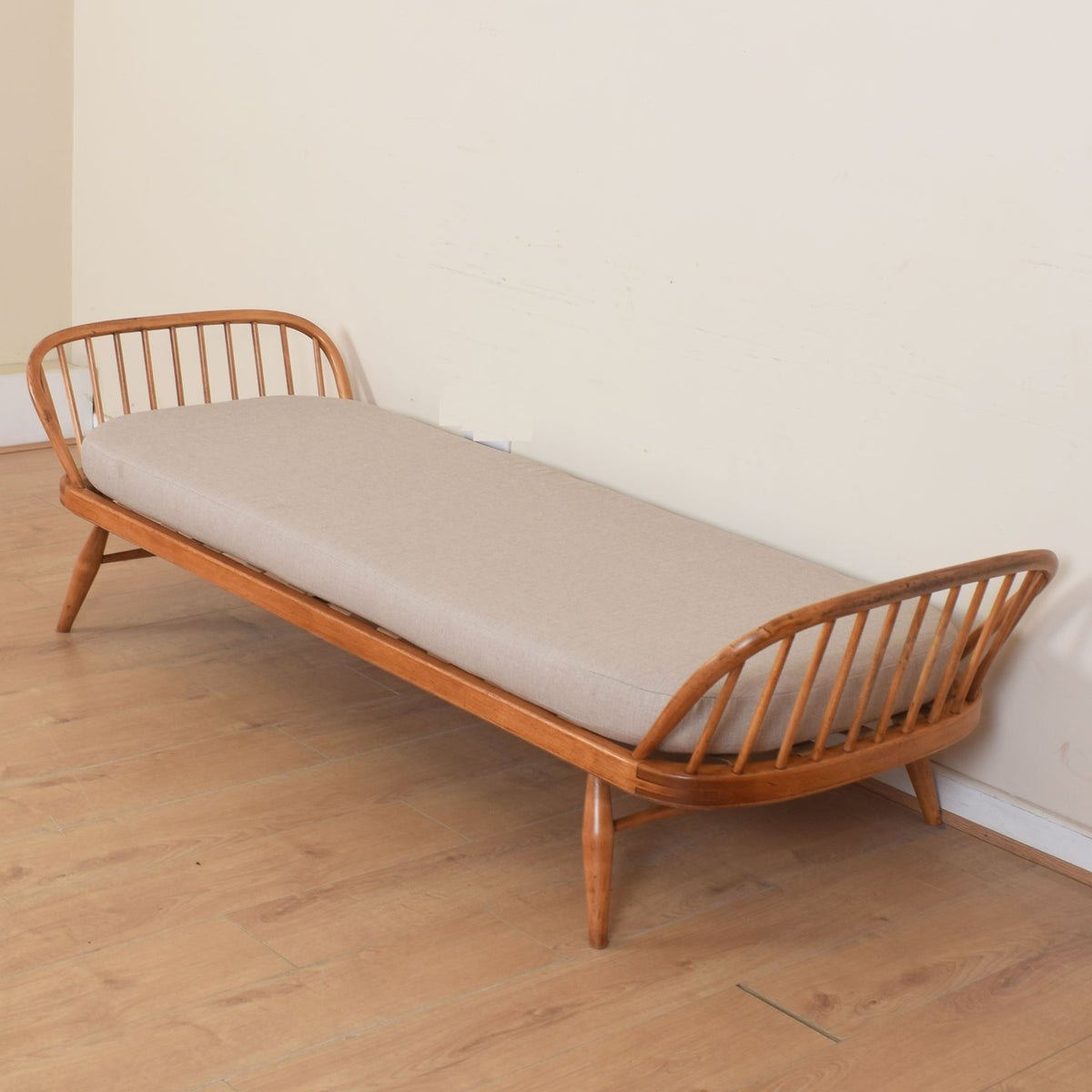 Ercol Day Bed