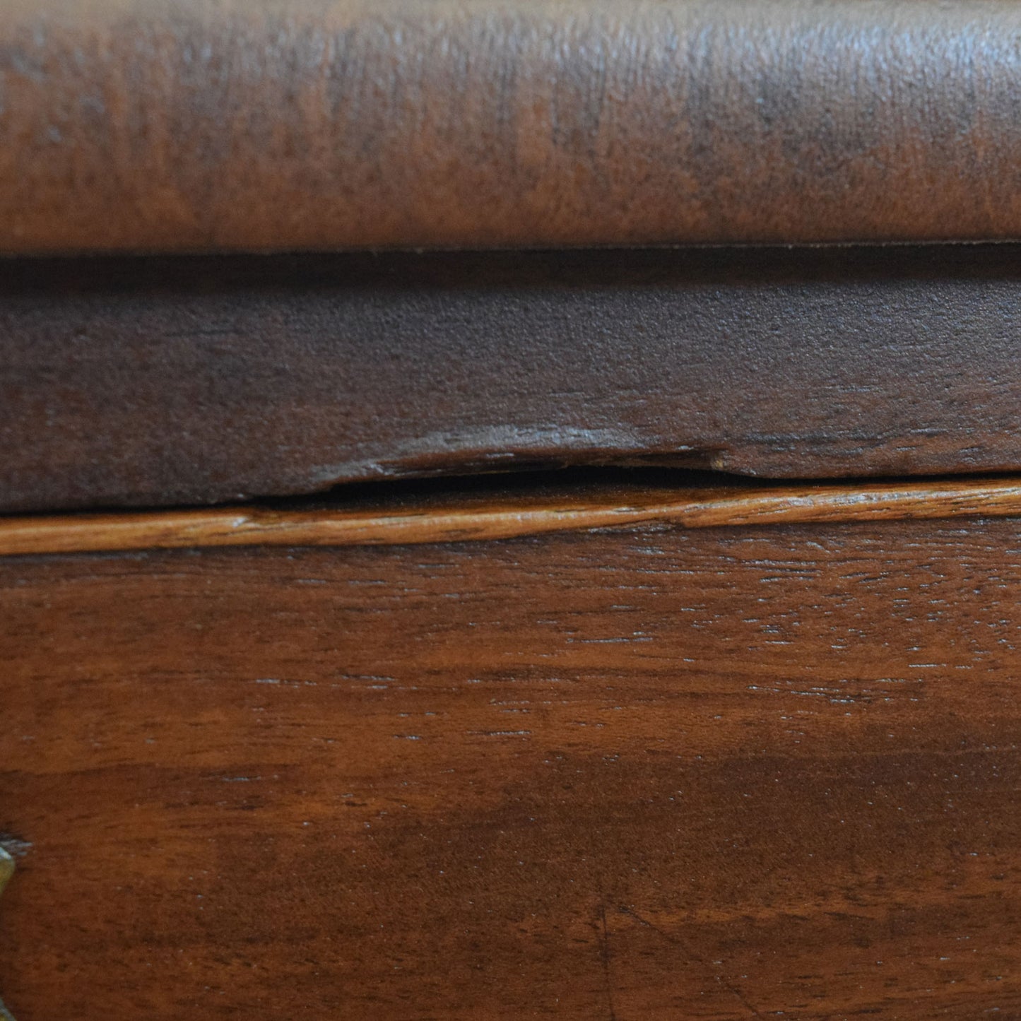 Rustic Mahogany Chest of Drawers