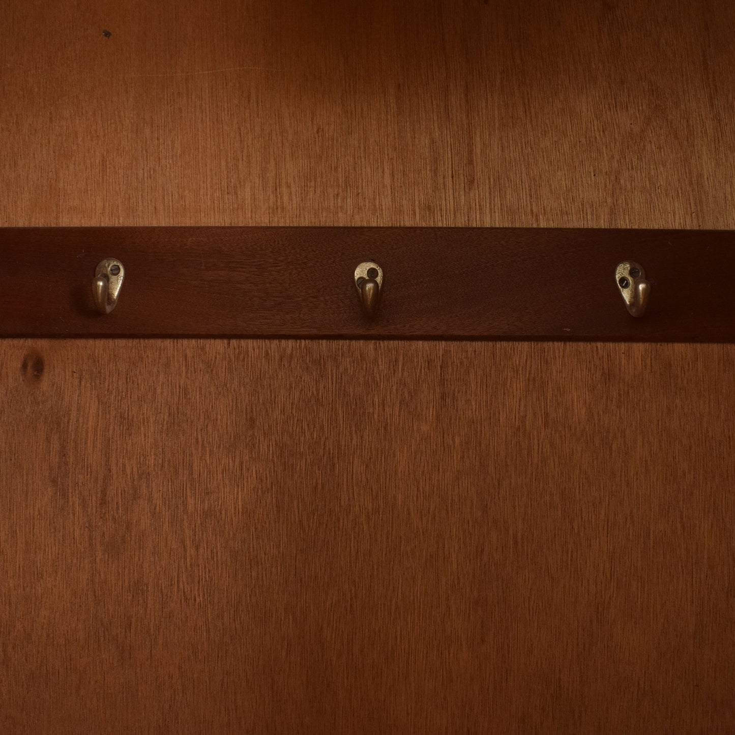 Refinished Hallrobe