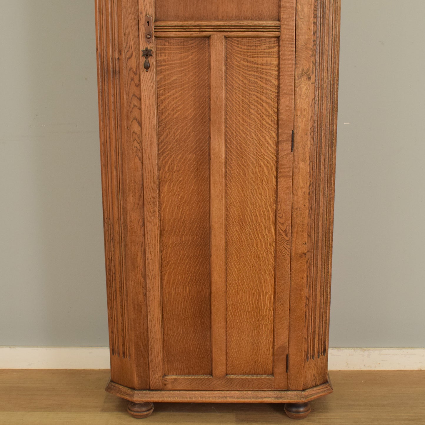 Refinished Hallrobe