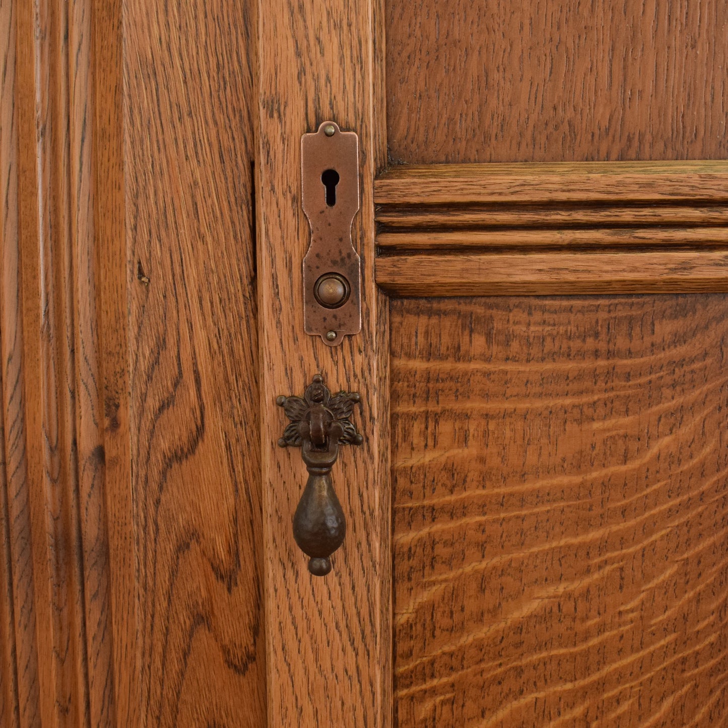 Refinished Hallrobe