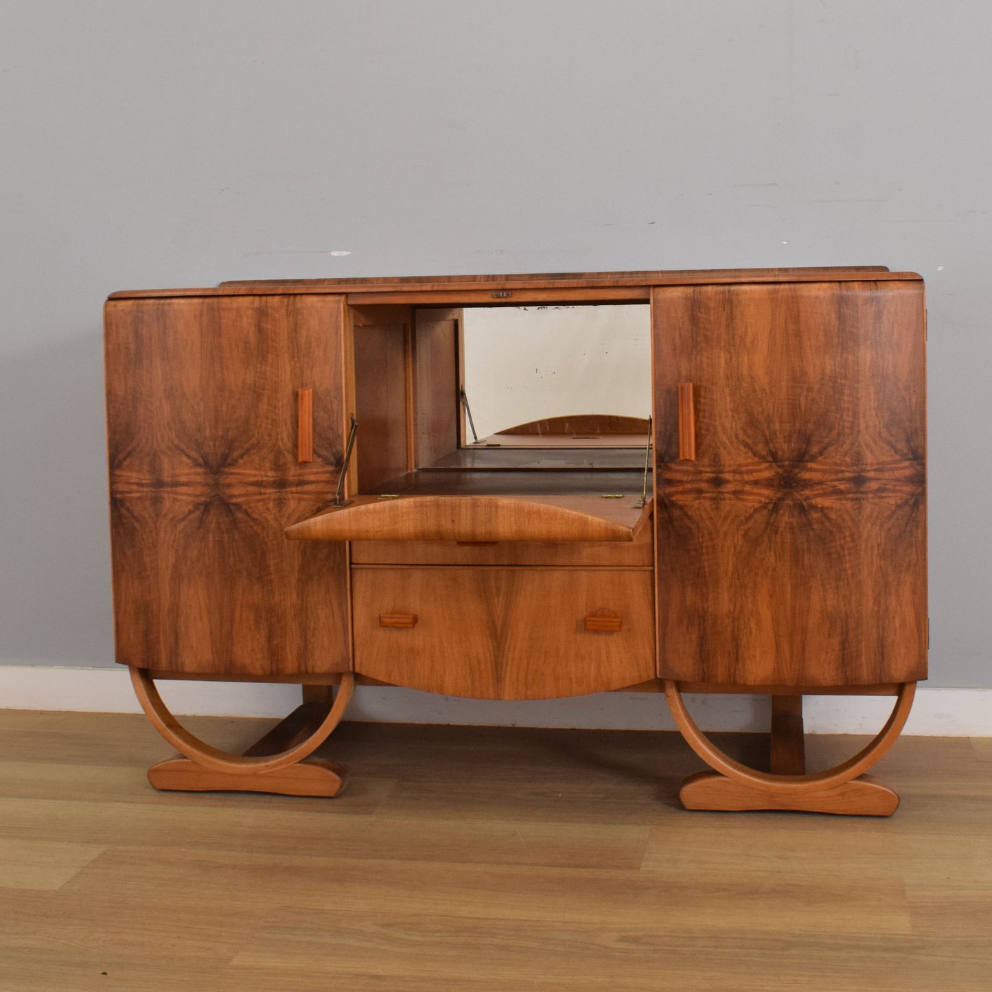 Art-Deco Cocktail Sideboard