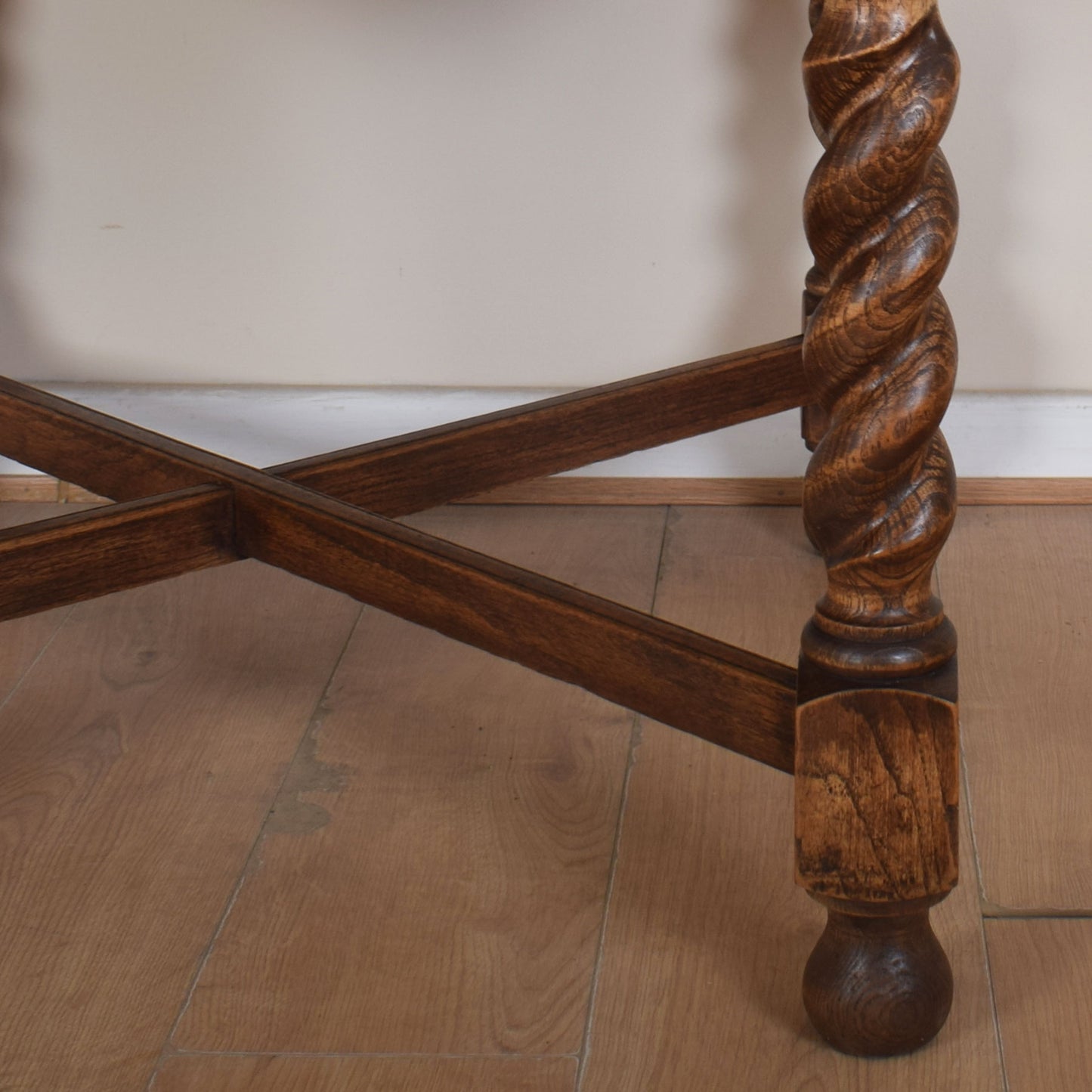 Barley Twist Draw-Leaf Table with Four Chairs