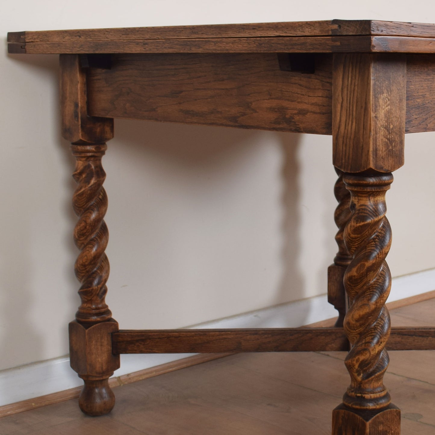 Barley Twist Draw-Leaf Table with Four Chairs