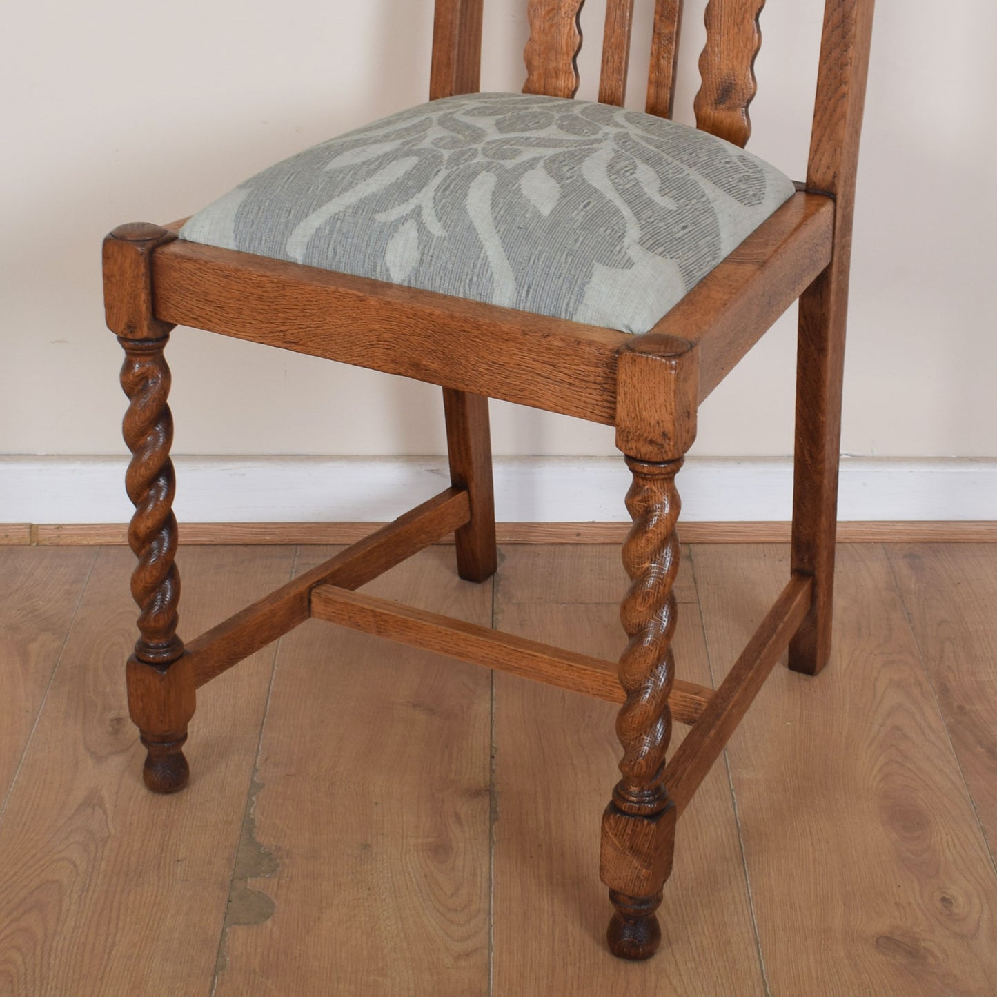 Barley Twist Draw-Leaf Table with Four Chairs
