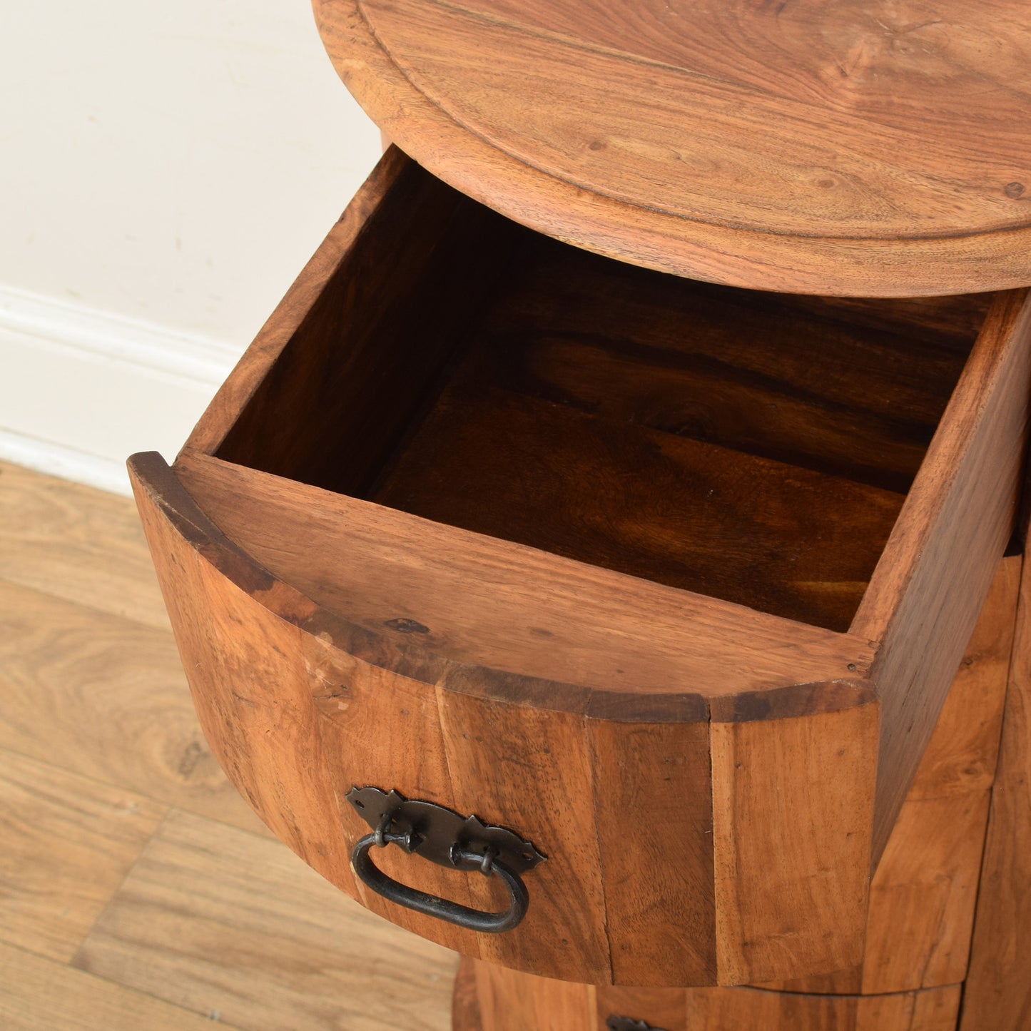 Cylindrical Chest Of Drawers