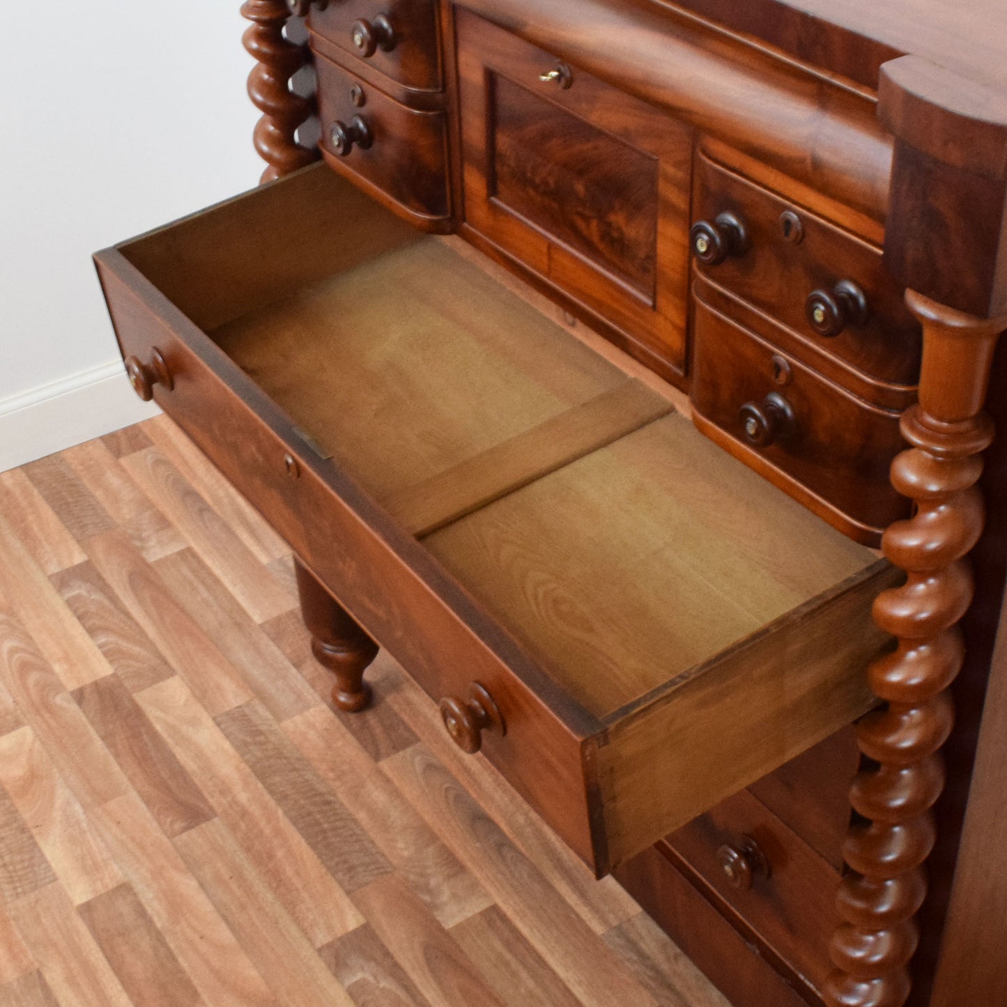 Mahogany Scotch Chest Of Drawers