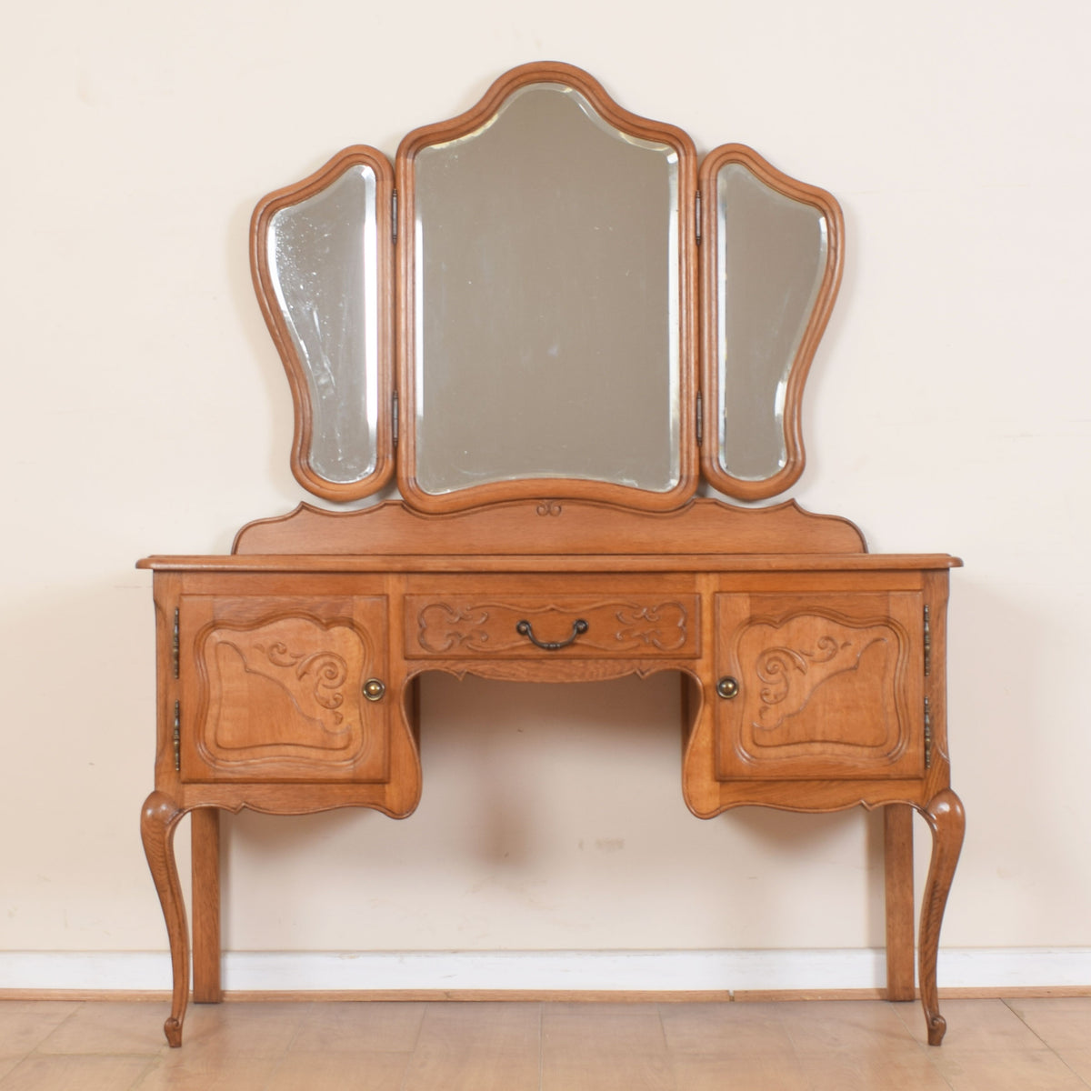 French Dressing Table