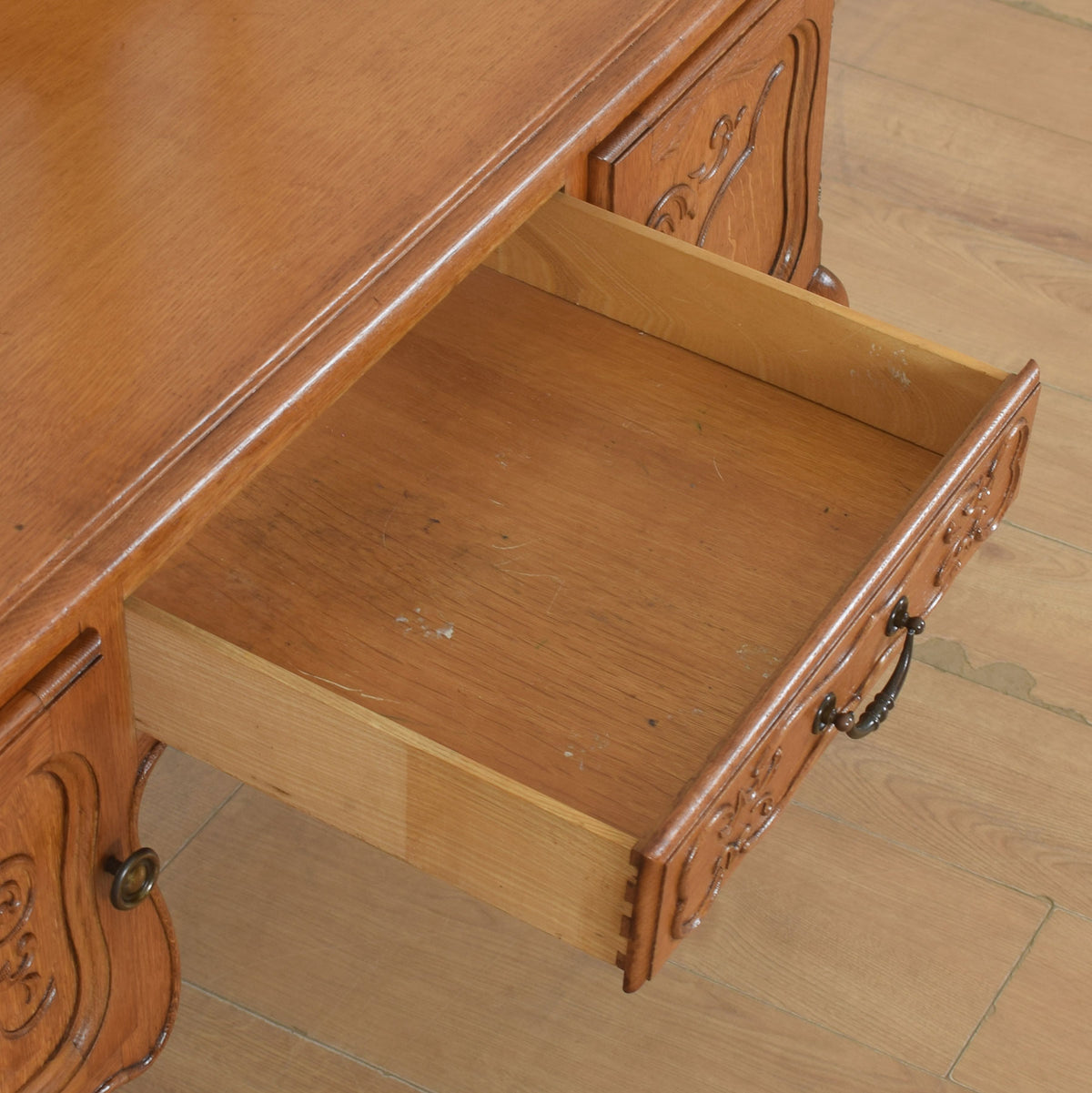 French Dressing Table