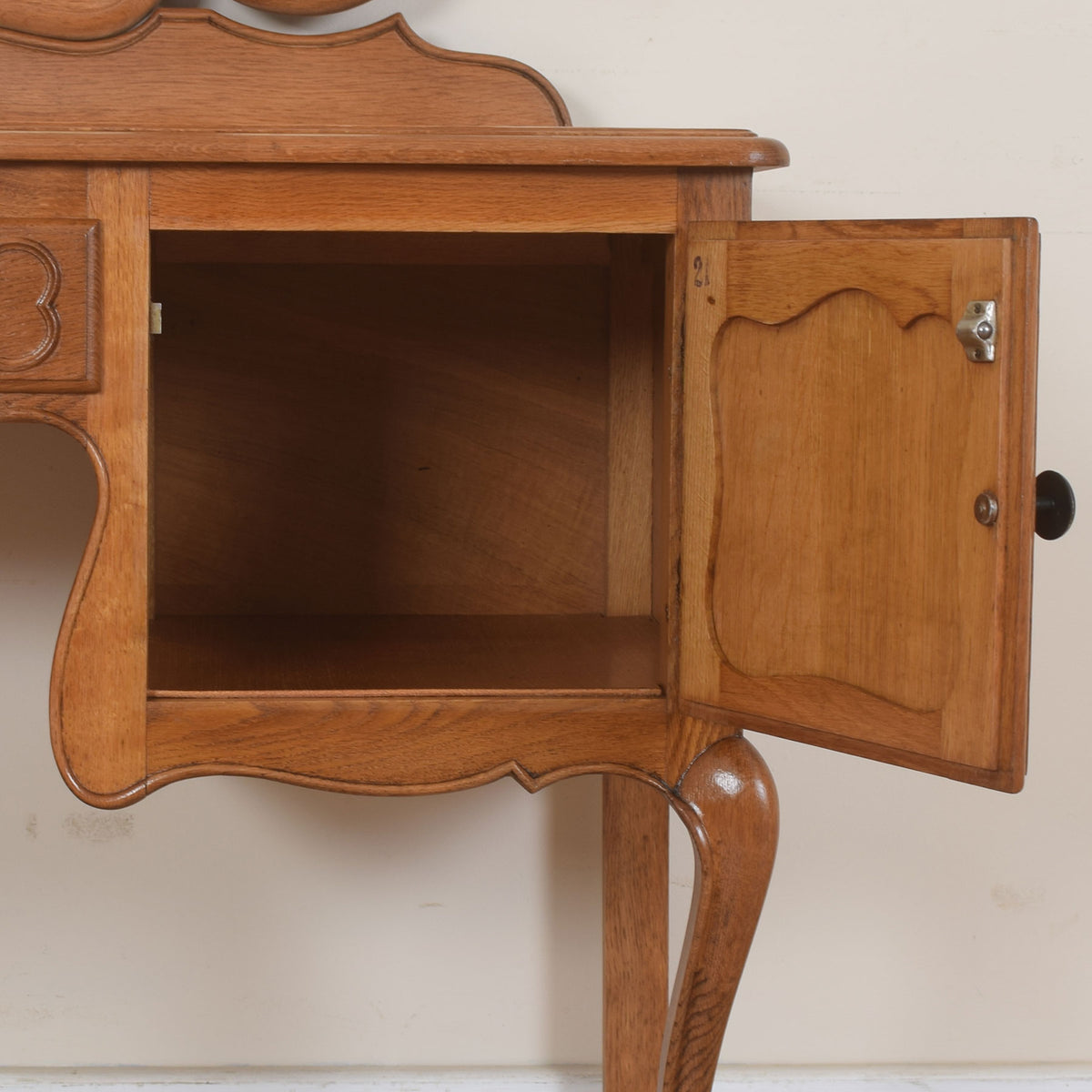 French Dressing Table