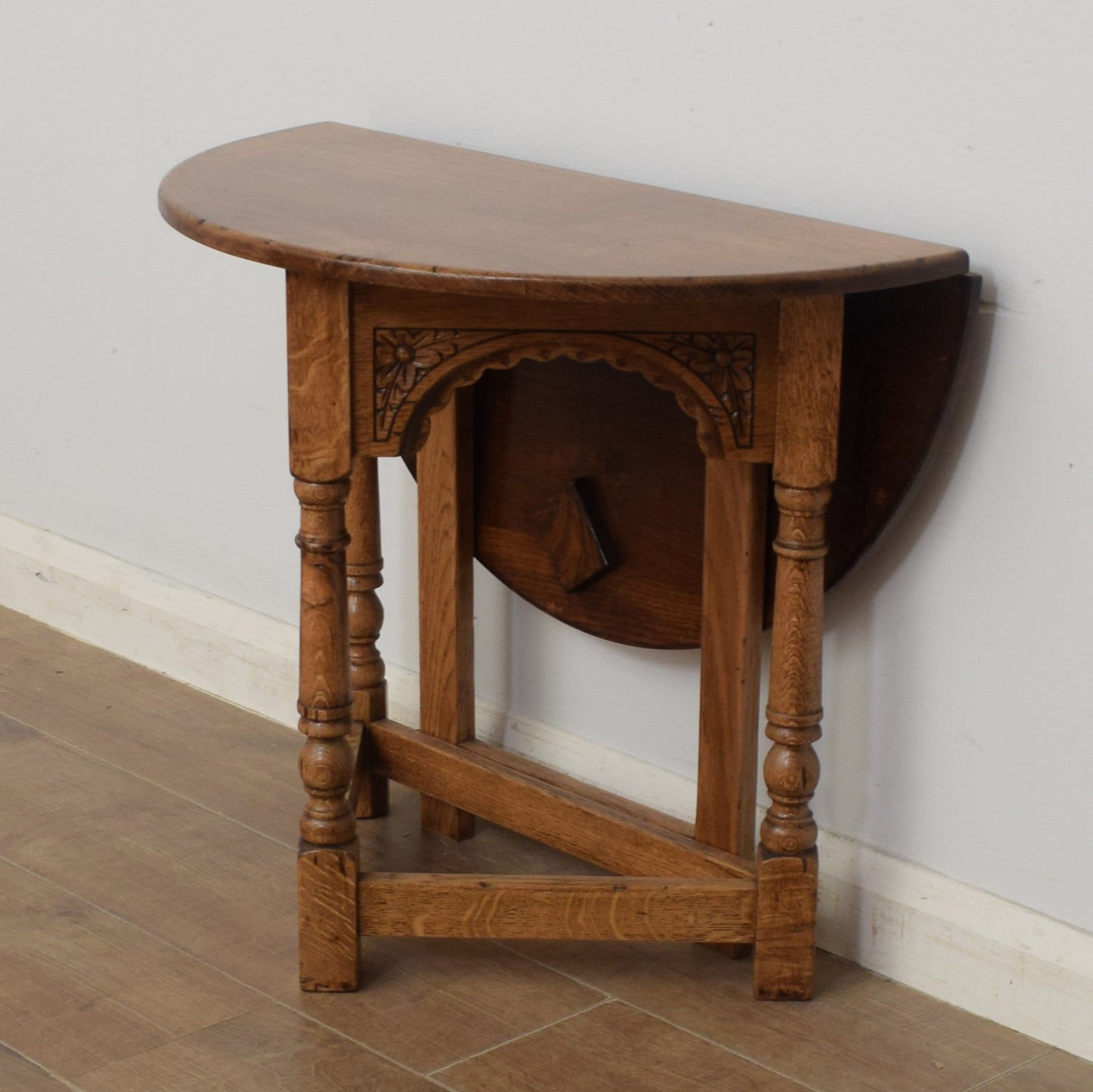Old Charm Small Console Table