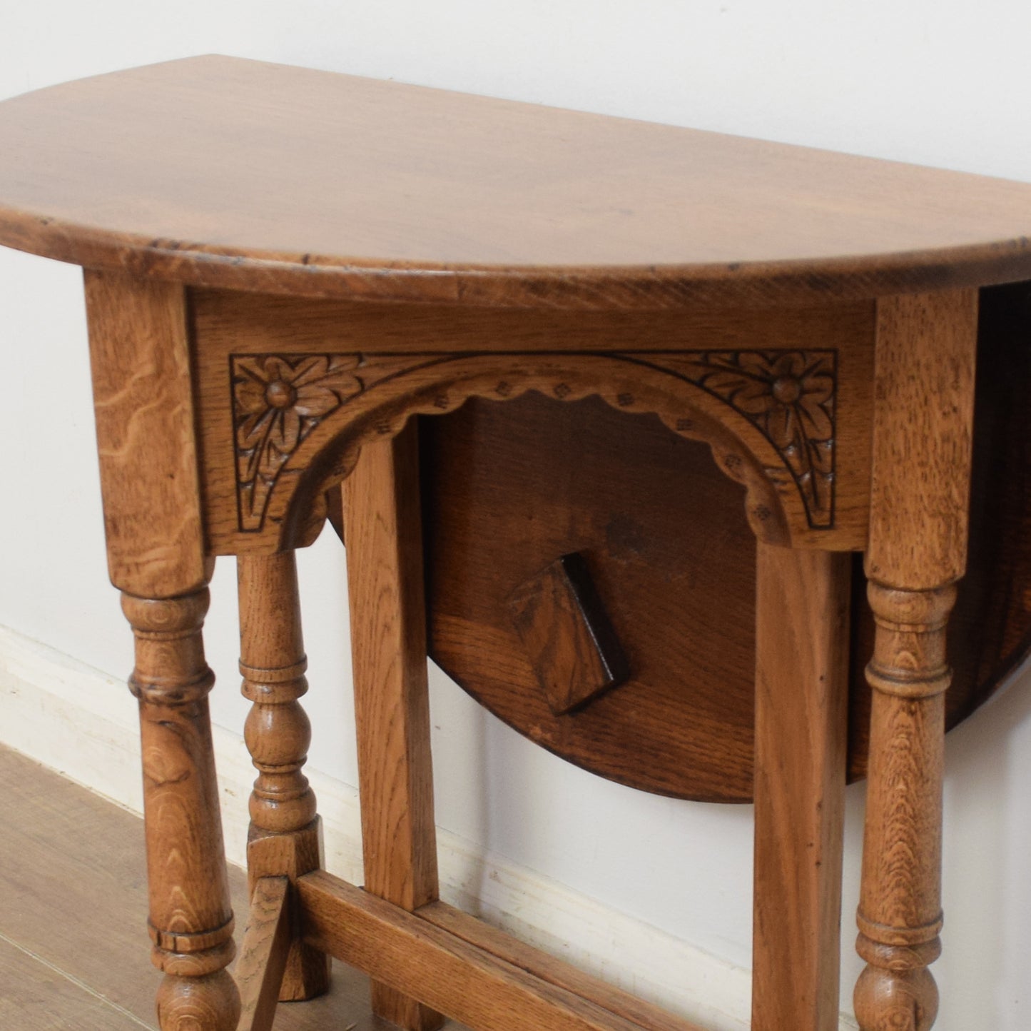 Old Charm Small Console Table