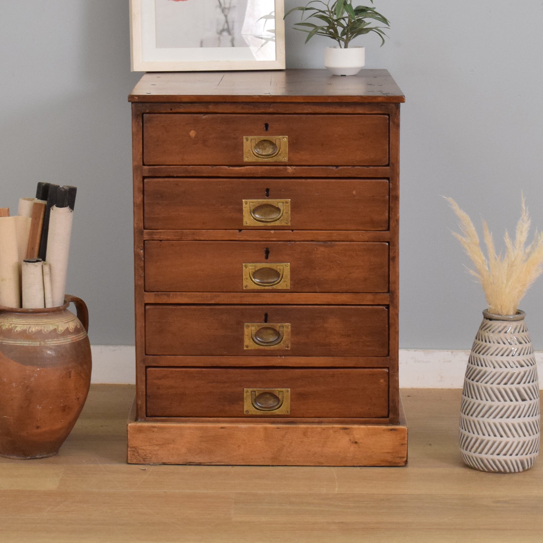Why Vintage Painted Furniture Is Trending Again in 2025 – Betel