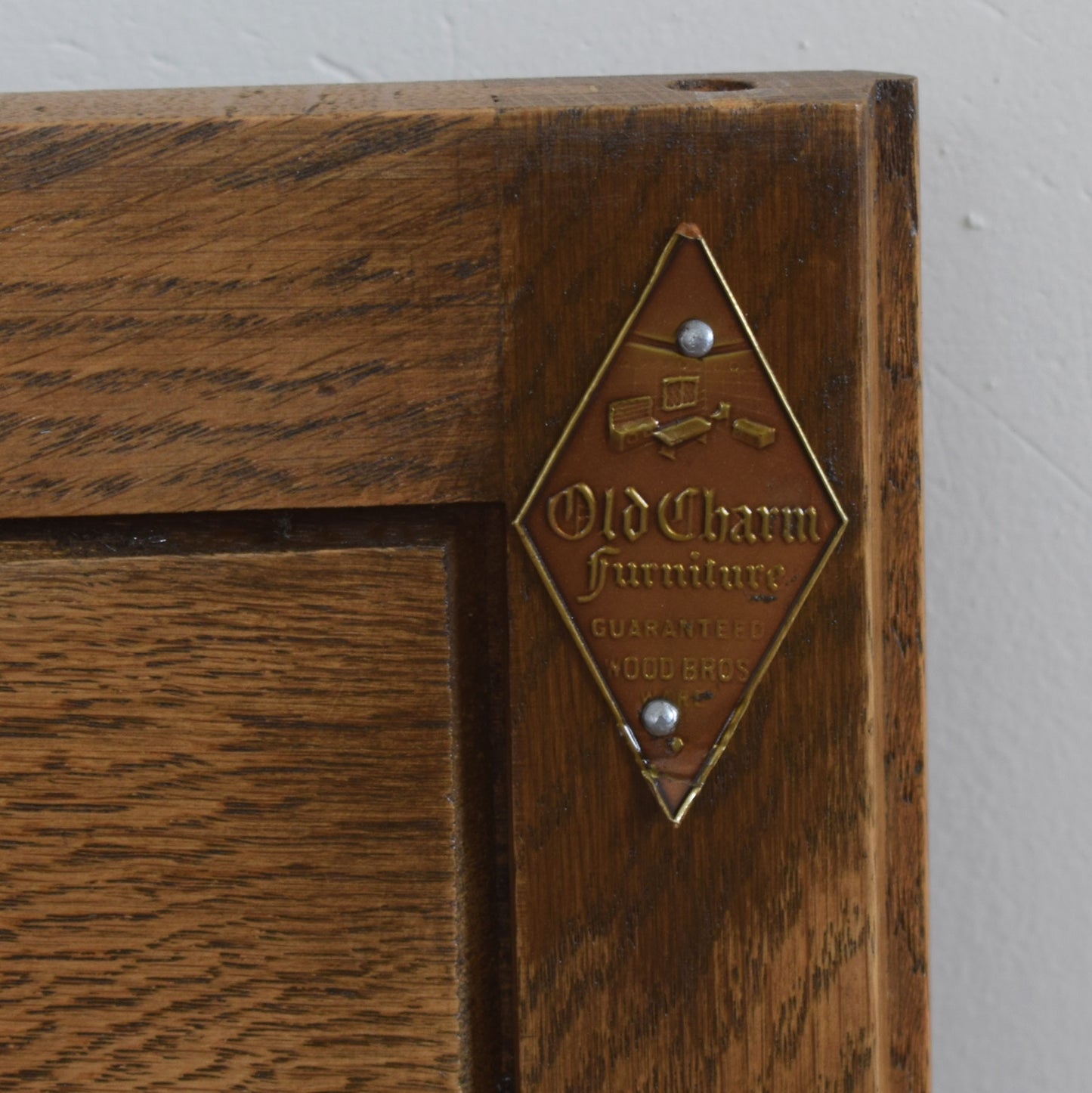 Small Old Charm Corner Unit