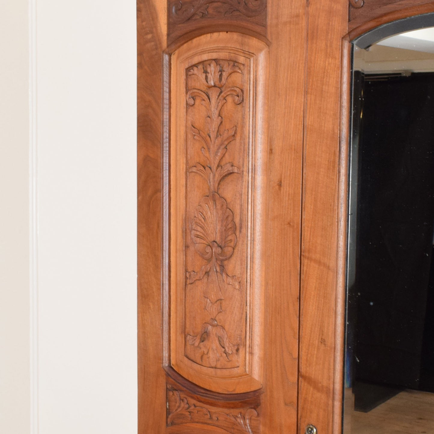 Carved Mahogany Hallrobe