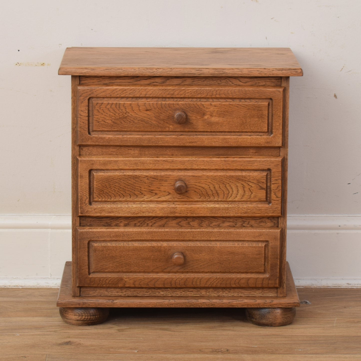 Oak Bedside