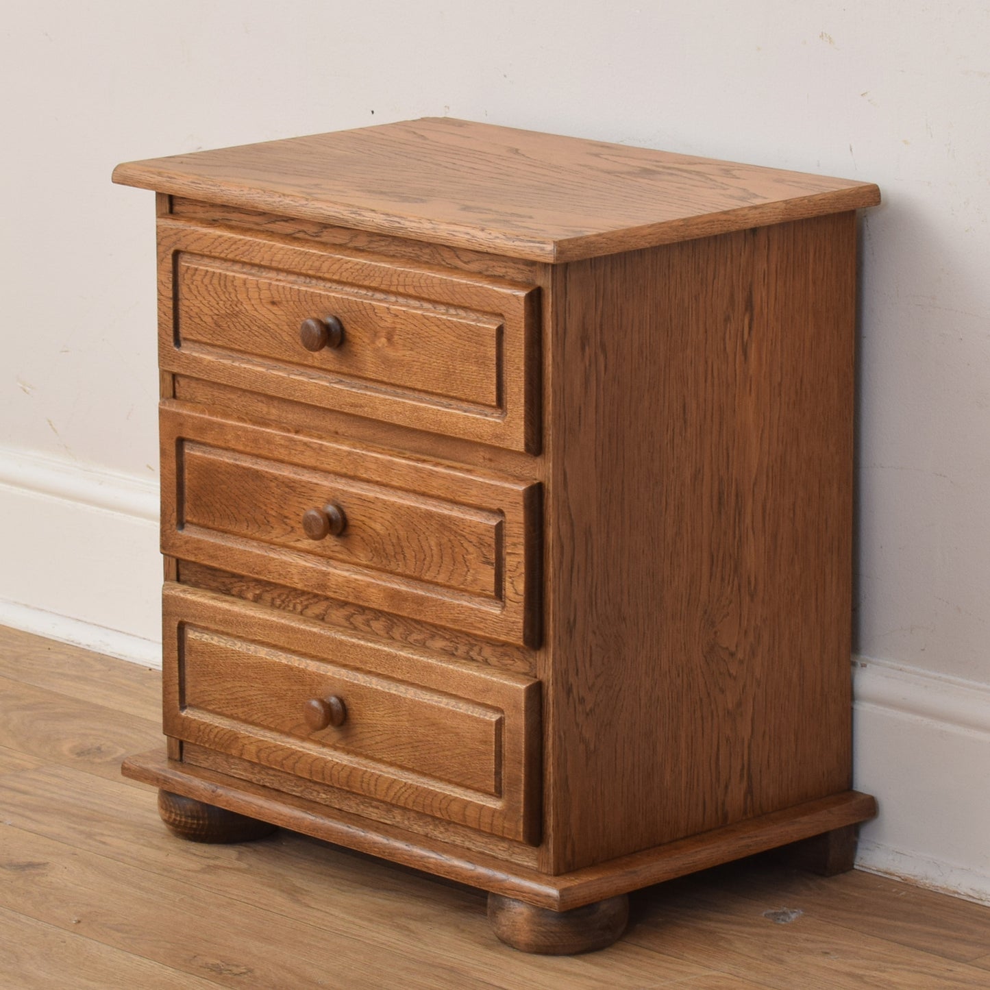 Oak Bedside