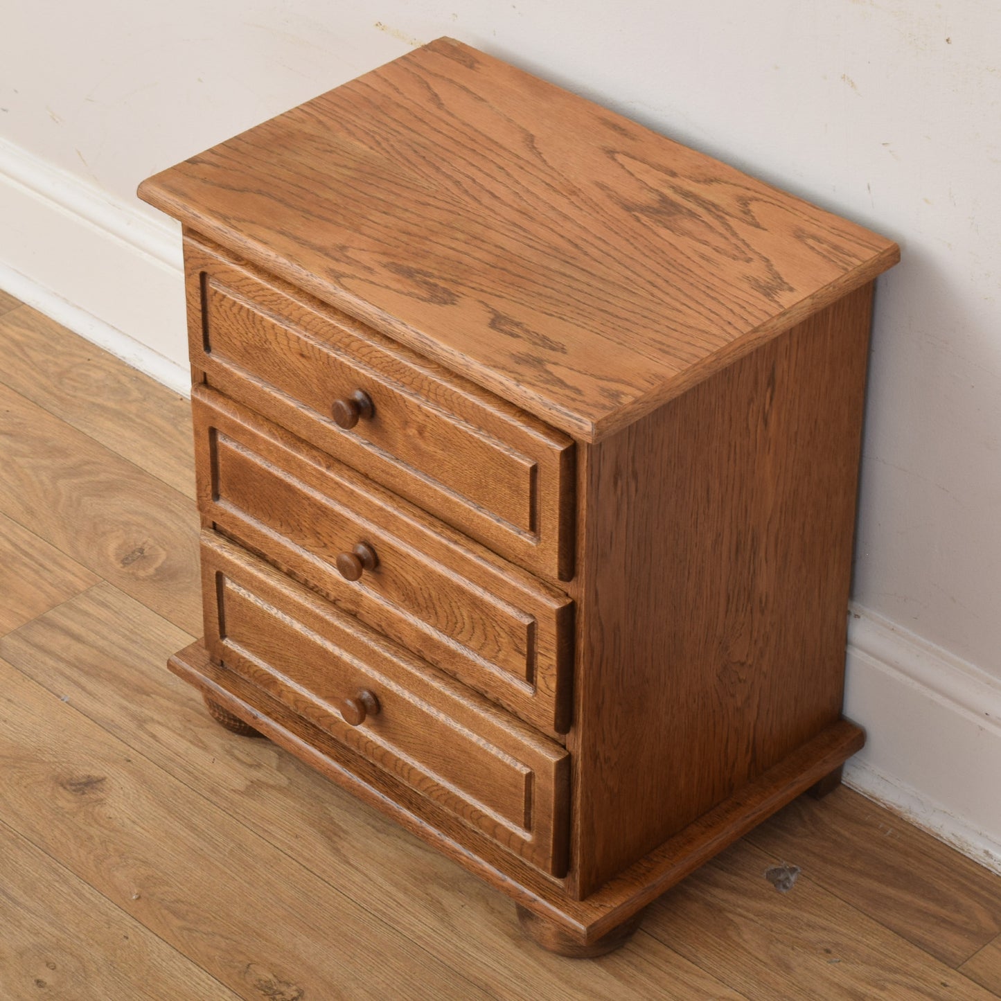 Oak Bedside