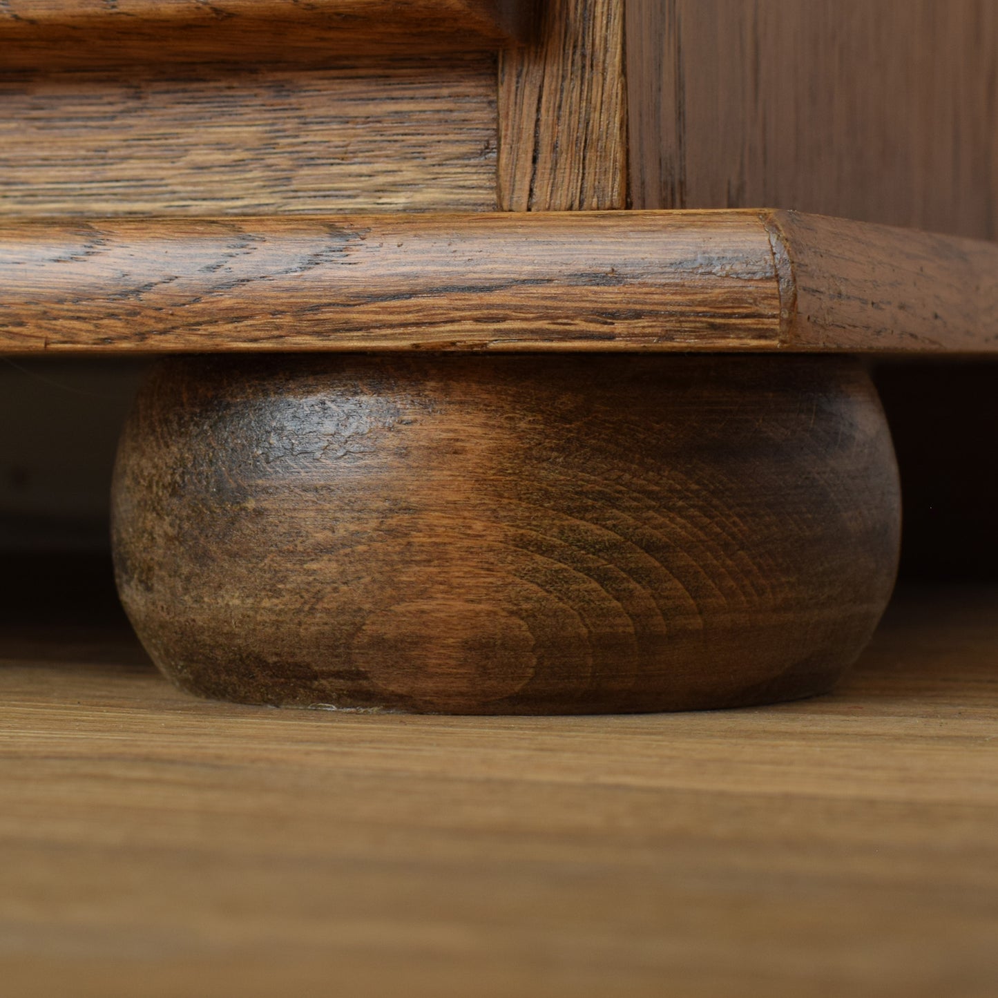 Oak Bedside