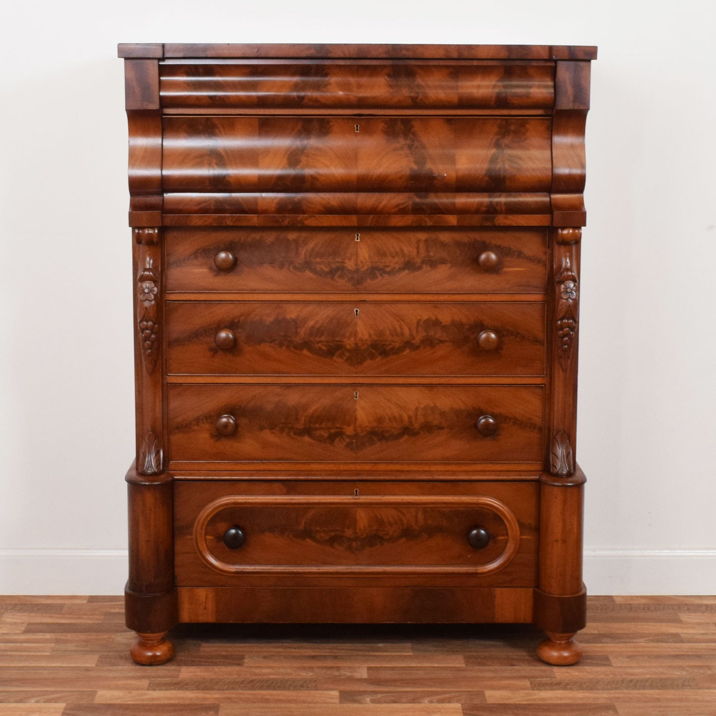 Flamed Mahogany Scotch Chest Of Drawers