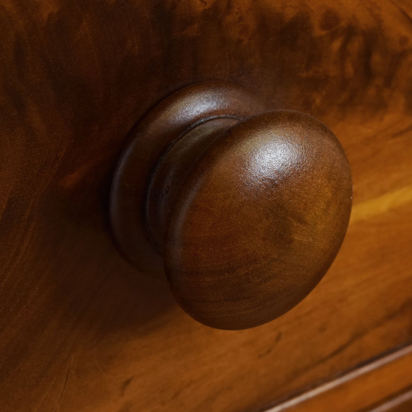 Flamed Mahogany Scotch Chest Of Drawers