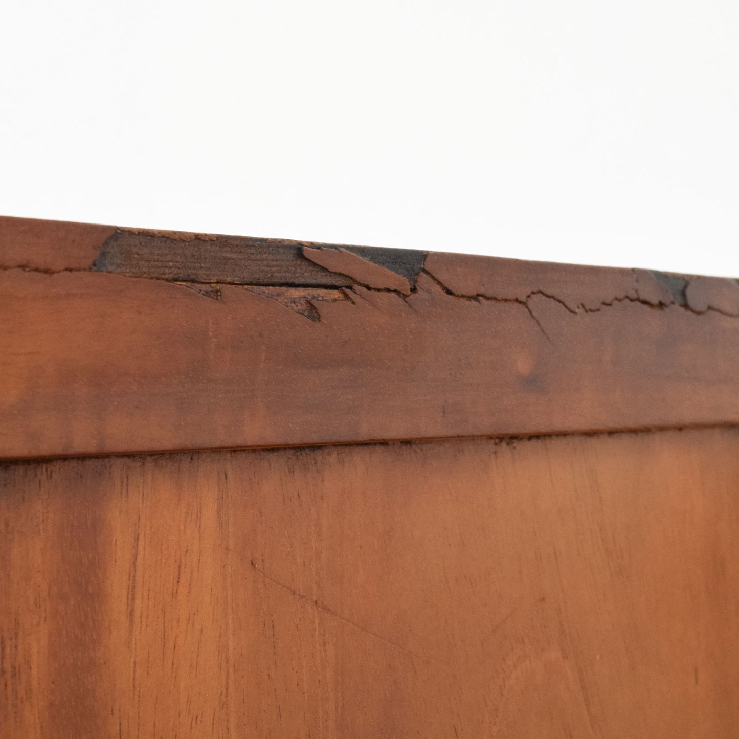 Flamed Mahogany Scotch Chest Of Drawers