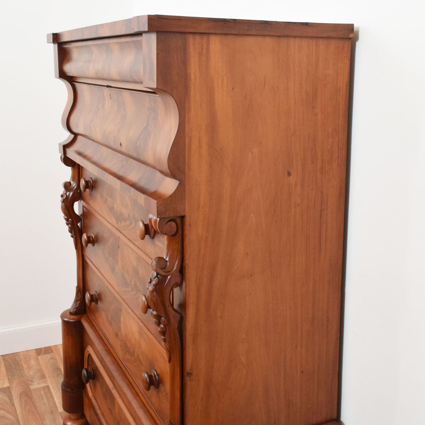 Flamed Mahogany Scotch Chest Of Drawers
