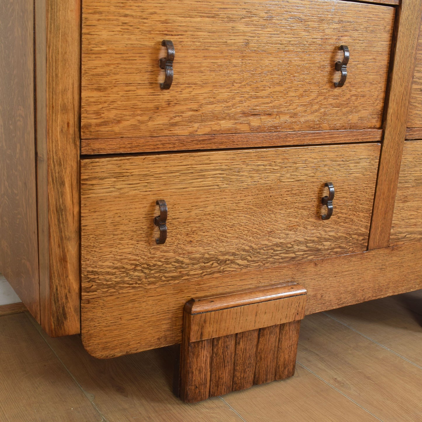 Large Oak Chest of Drawers