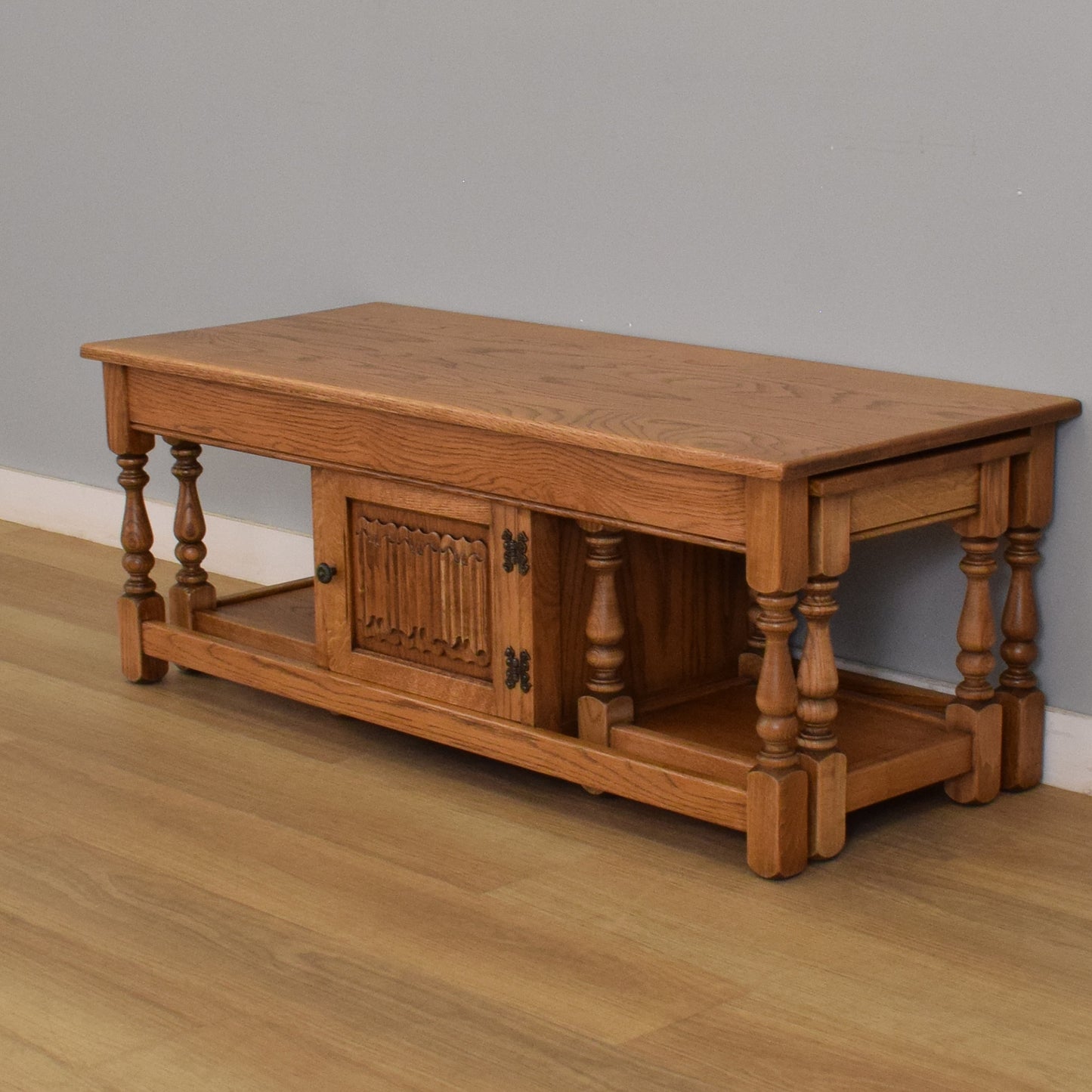 'Old Charm' Coffee Table with Side Tables