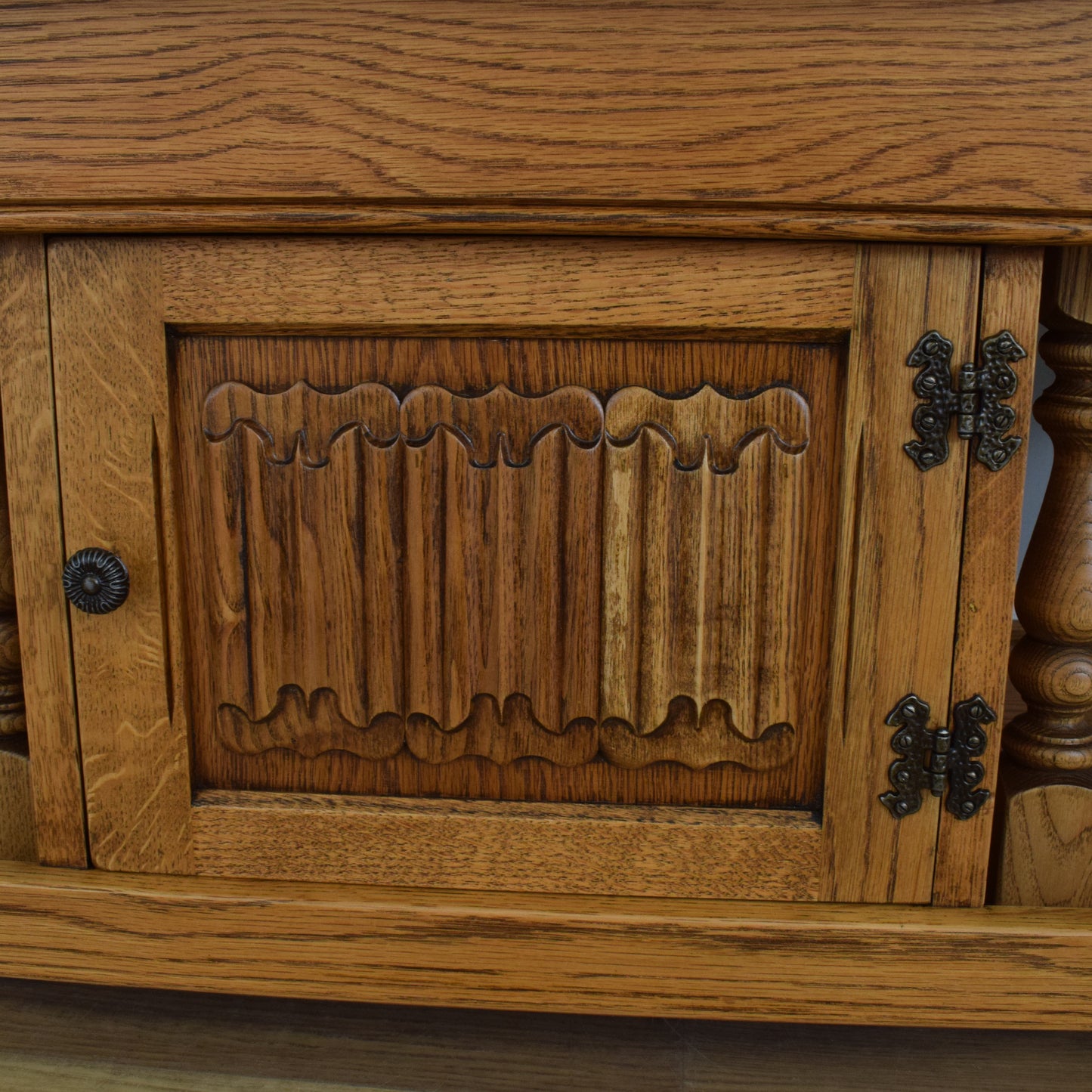 'Old Charm' Coffee Table with Side Tables