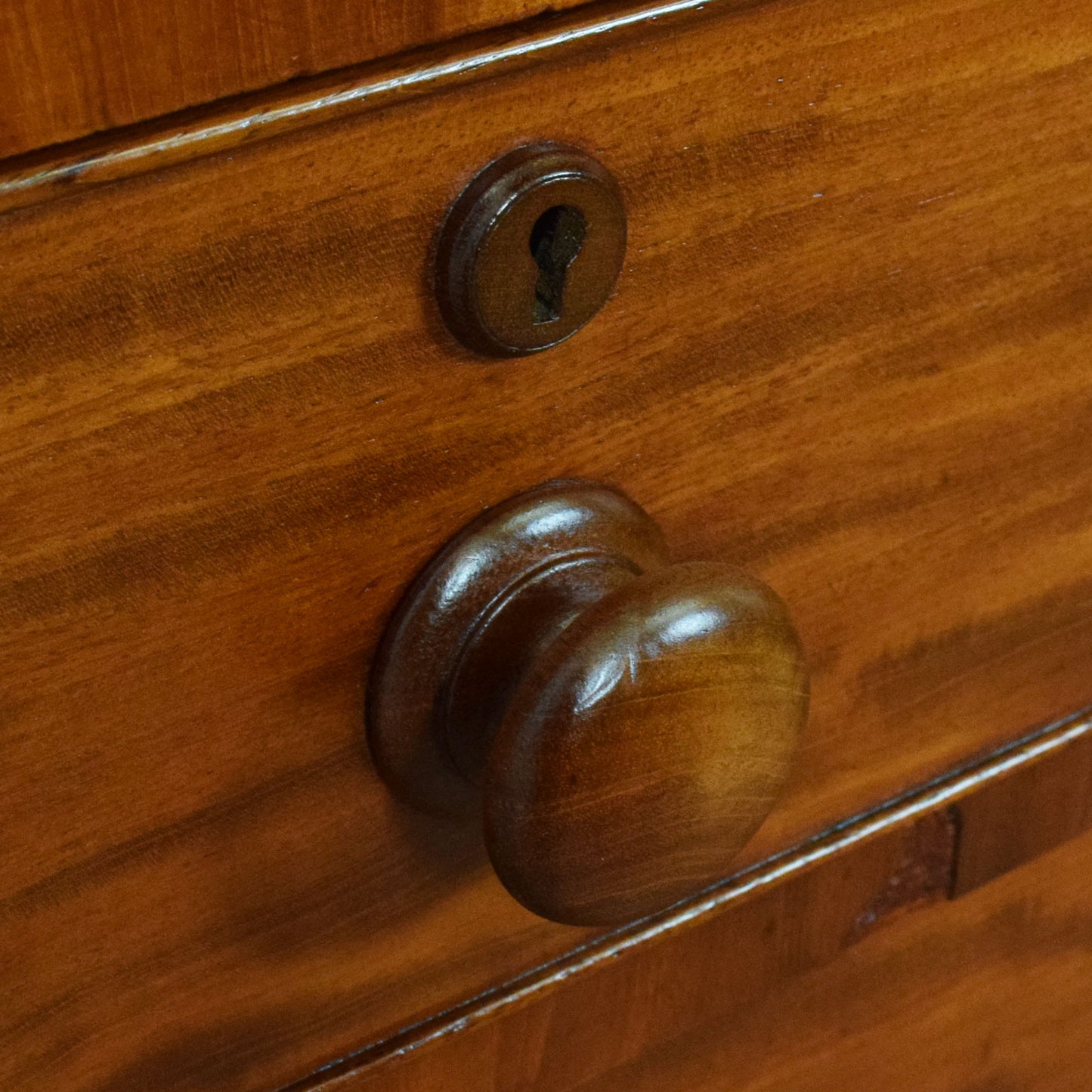 Mahogany Scotch Chest Of Drawers