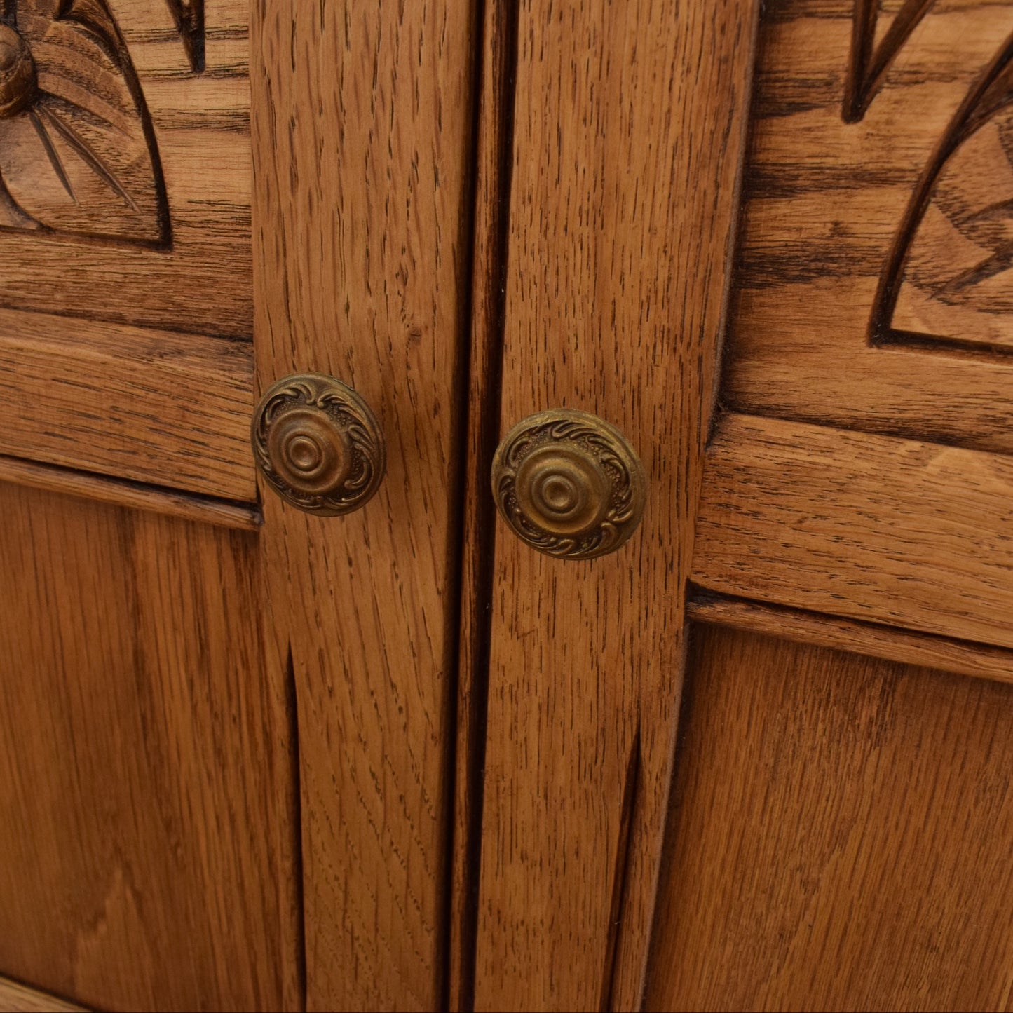'Old Charm' HiFi Media Cabinet