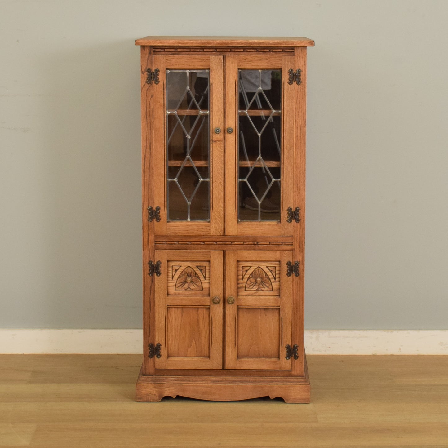 'Old Charm' HiFi Media Cabinet