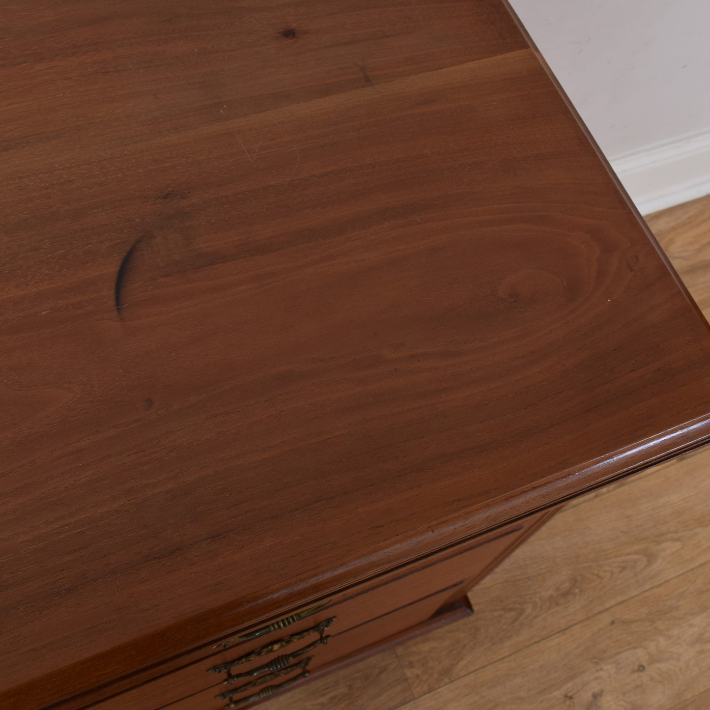 Mahogany Chest Of Drawers